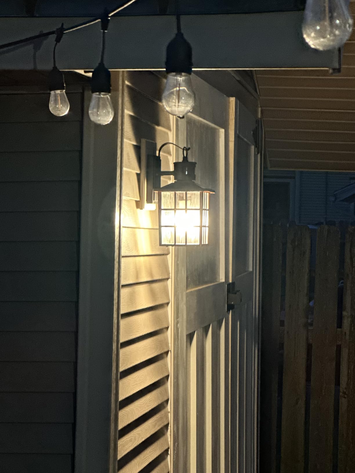 VIANIS Outdoor Wall Lantern With Motion Sensor, Dusk To Dawn Exterior Light Fixtures Wall Mount, LED Outdoor Porch Light, Anti-Rust 100% Aluminum Modern Black Outdoor Sconce Lights for Garage,Entryway - Customer Photo 1