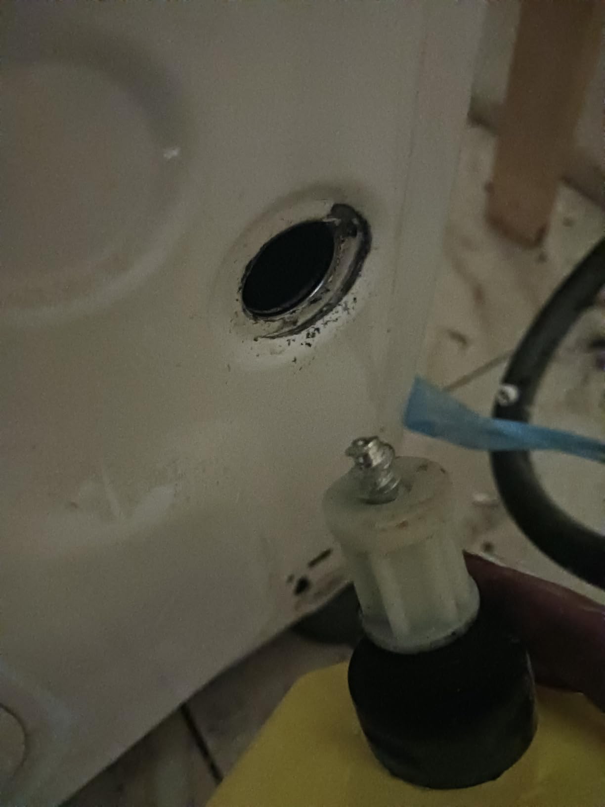 BLACK+DECKER Front Load Washer, 2.7 Cu. Ft. Compact Washing Machine with LED Display & 16 Cycles - Customer Photo 1