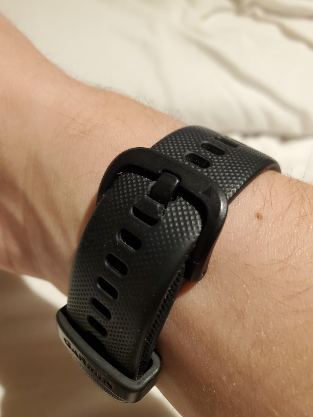 Garmin vivomove Sport, Hybrid Smartwatch, Health and Wellness Features, Touchscreen, White - Customer Photo 1