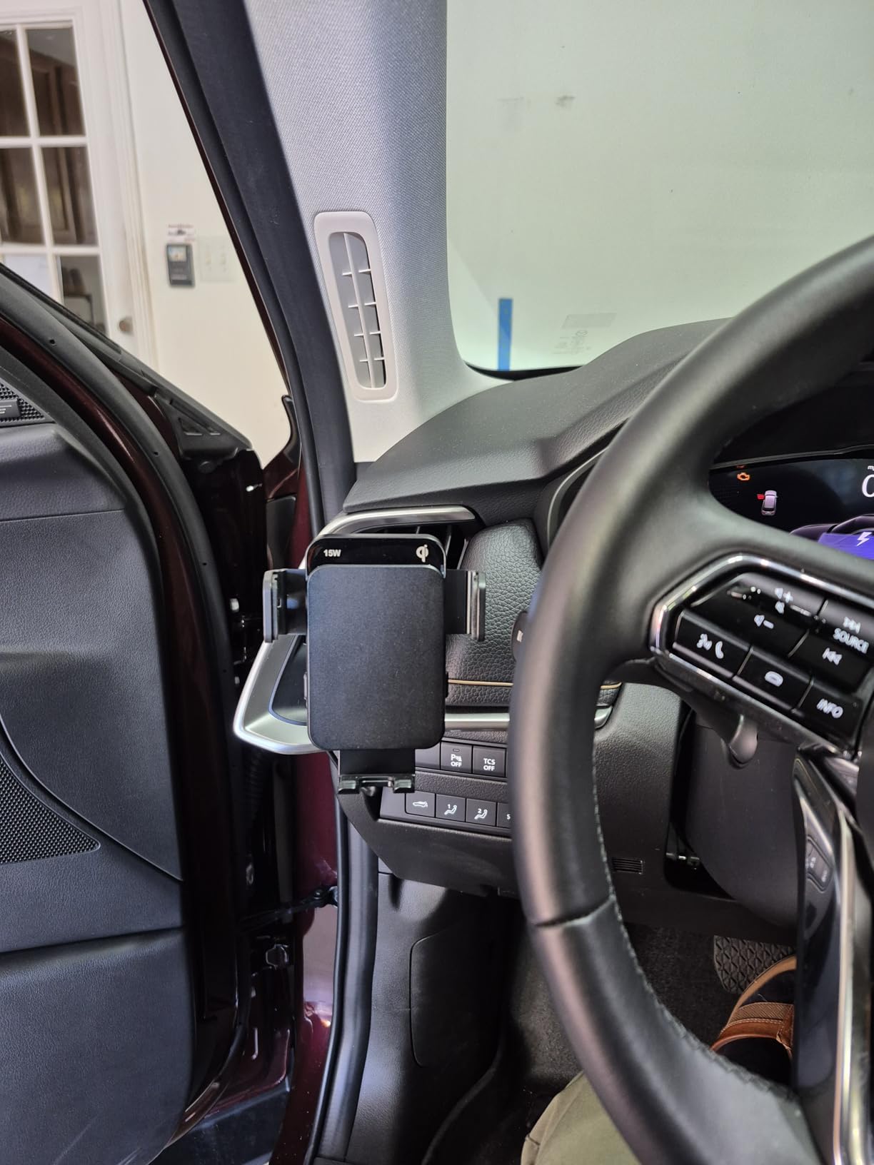 Wireless Car Charger, MOKPR Auto-Clamping Car Mount 15W/10W/7.5W Fast Charging Air Vent Car Phone Mount Compatible with iPhone 15/14/13/13 Pro/12 Pro Max/12 pro/12/11/10 Series, Samsung Galaxy Series - Customer Photo 2