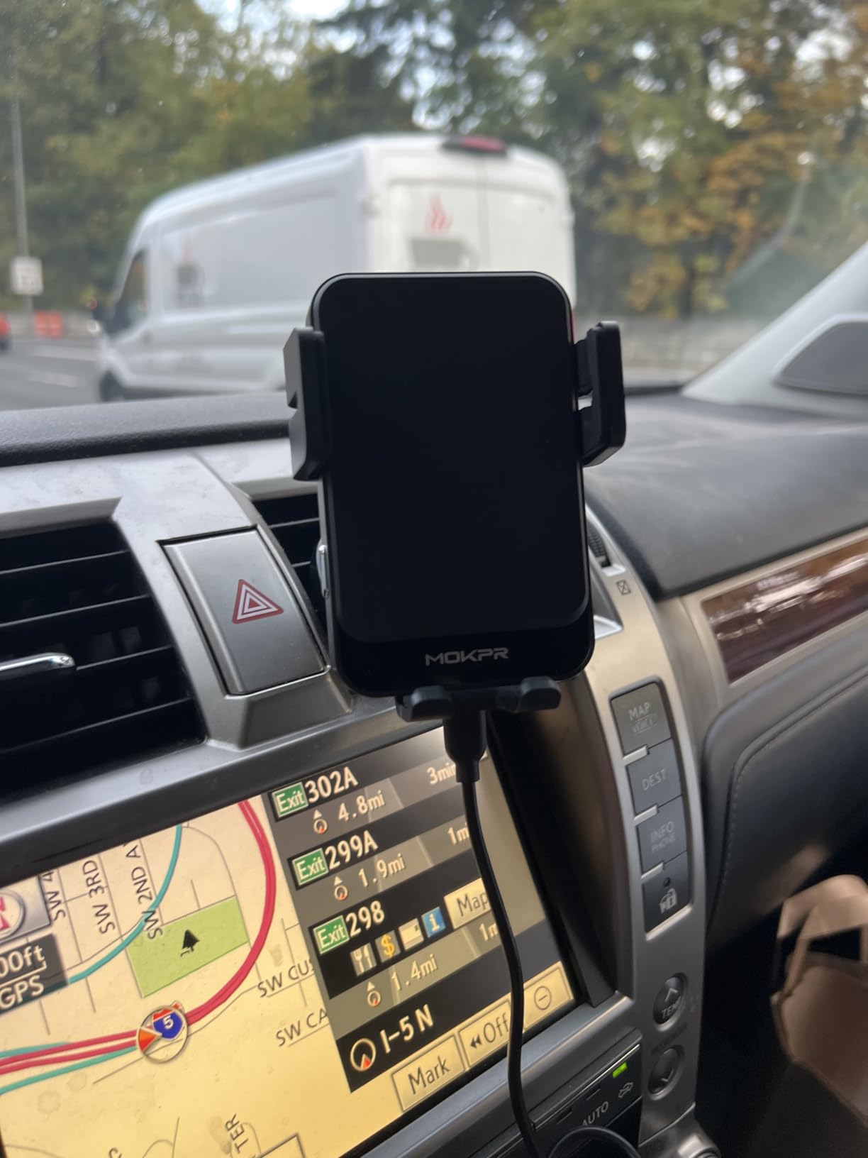 Wireless Car Charger, MOKPR Auto-Clamping Car Mount 15W/10W/7.5W Fast Charging Air Vent Car Phone Mount Compatible with iPhone 15/14/13/13 Pro/12 Pro Max/12 pro/12/11/10 Series, Samsung Galaxy Series - Customer Photo 4