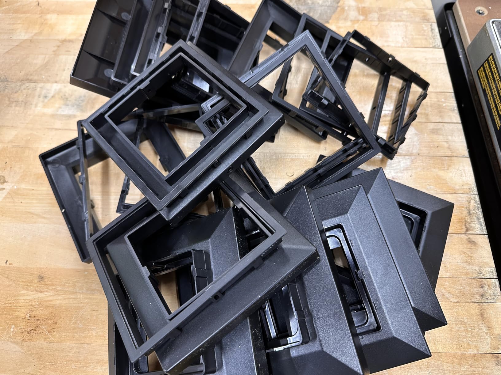 Dynaming 6 Pack Solar Post Cap Lights Outdoor, Fence Post Solar Lights Fit for 4x4 5x5 6x6 Vinyl/Wooden Posts, High Brightness Warm White SMD LED Lighting Decor for Garden Deck Patio - Customer Photo 1