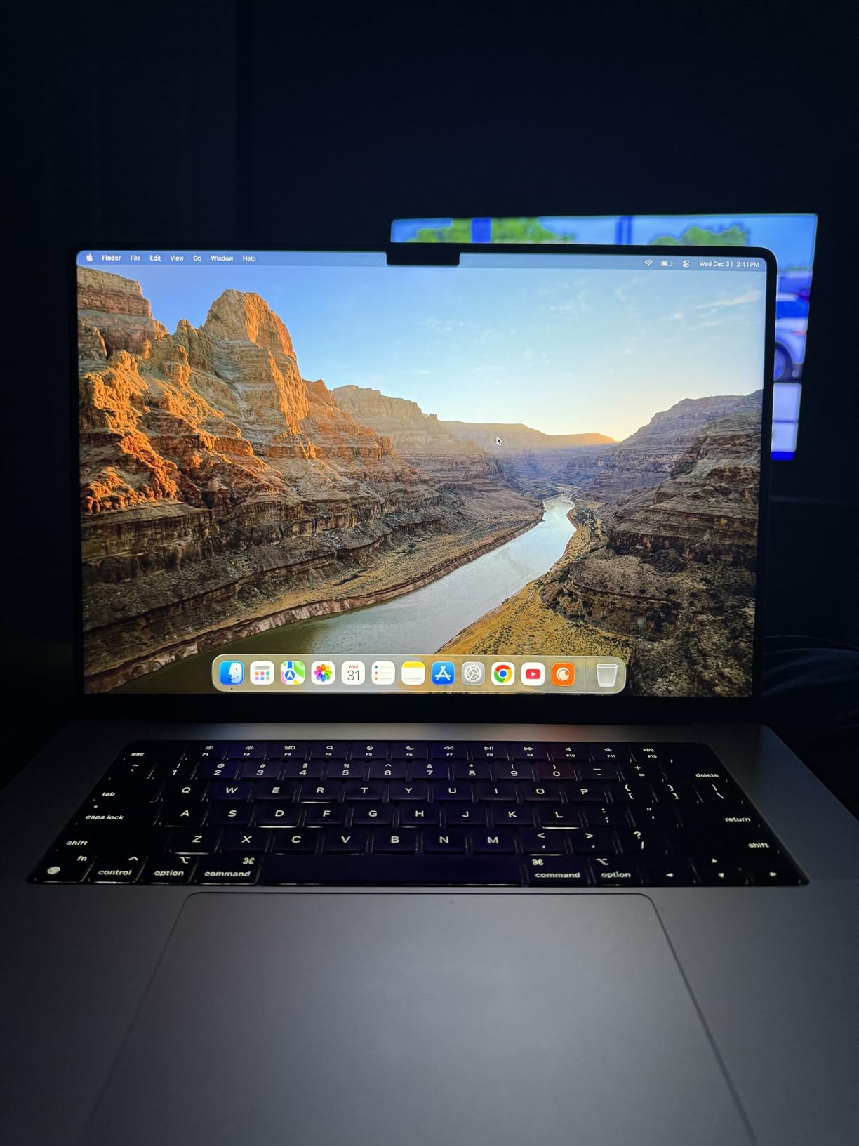 Apple MacBook Pro Late 2021 with Apple M1 Pro chip (16-inch, 16GB RAM, 512GB SSD) Space Gray (Renewed) - Customer Photo 2