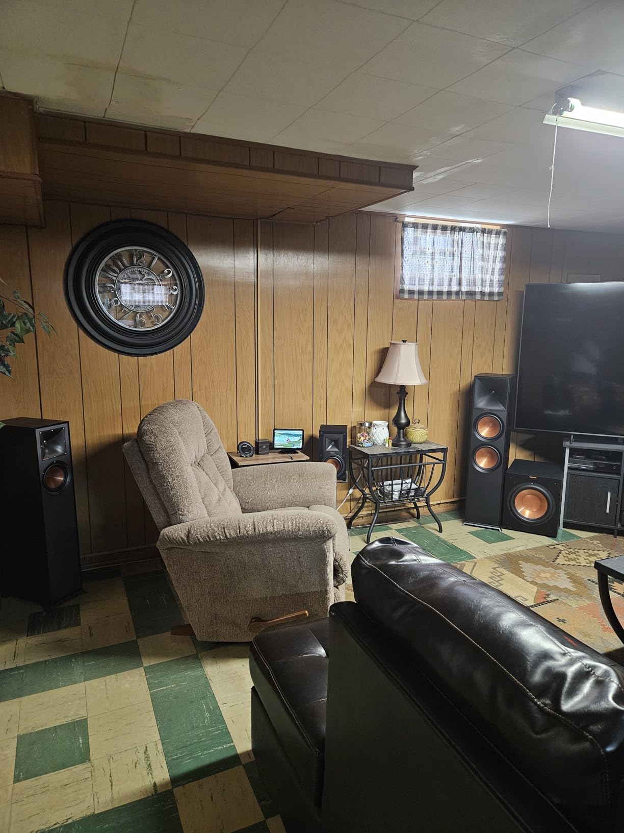 Klipsch Reference Next-Generation R-800F Horn-Loaded Floorstanding Speaker for Best-in-Class Home Theater - Customer Photo 3