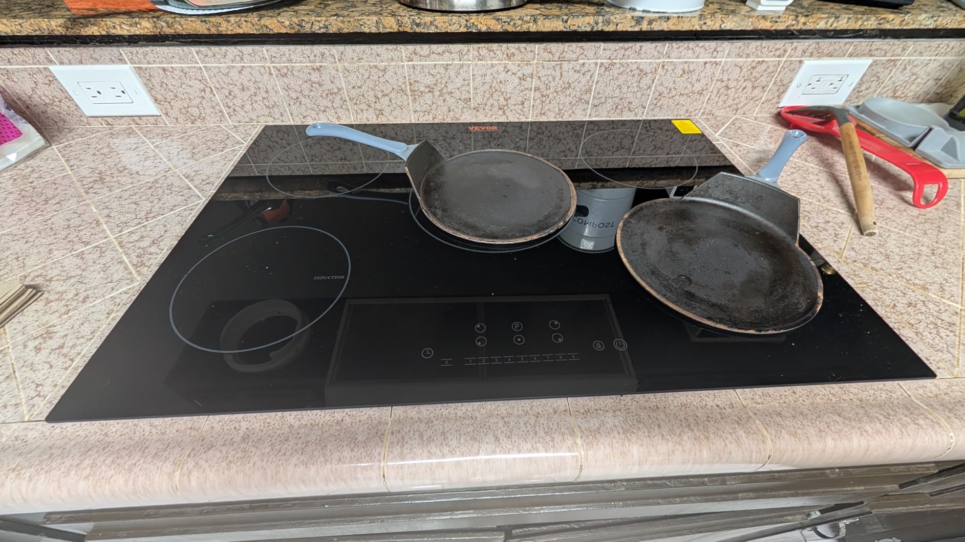 VEVOR Built-in Induction Electric Stove Top 30 Inch,5 Burners Electric Cooktop,9 Power Levels & Sensor Touch Control,Easy to Clean Ceramic Glass Surface,Child Safety Lock,240V - Customer Photo 1