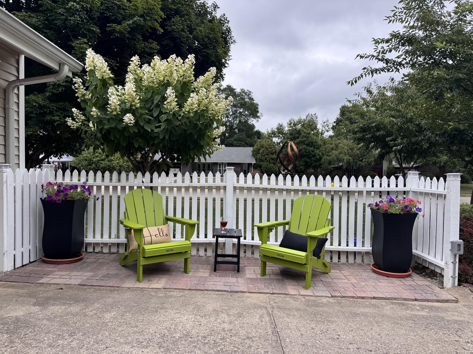 MUCHENGHY Folding Adirondack Chairs Patio Chairs Outdoor Adirondack Chair Weather Resistant Chair for Patio, Outside, Deck, Backyard, Fire Pit Chair, Campfire Chairs (Black) - Customer Photo 2