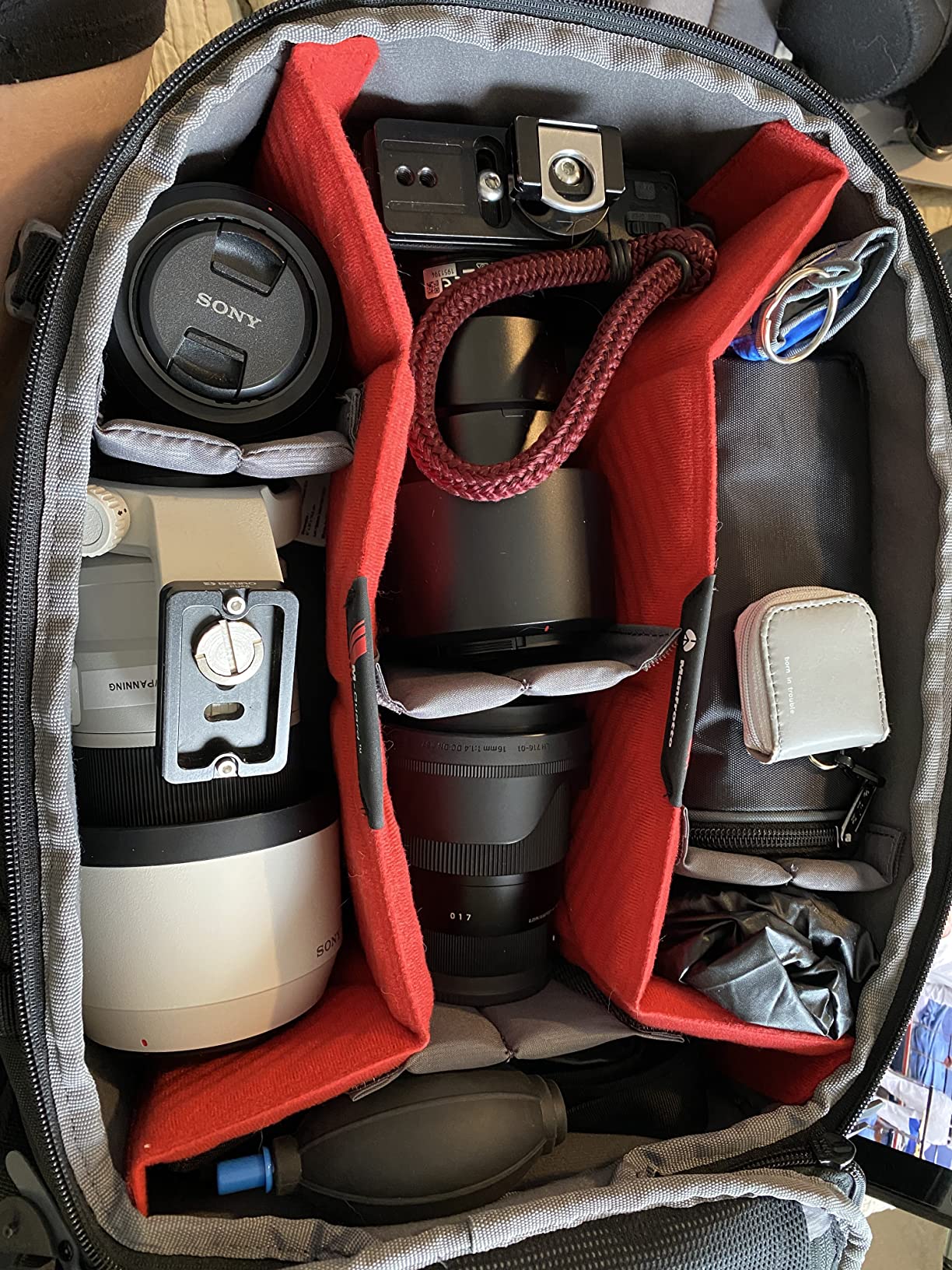 Manfrotto Advanced Gear III Backpack for Camera and Laptop, Backpack for Reflex/Mirrorless Camera with Lenses, with Interchangeable Padded Dividers and Tripod Attachment, Photography Accessories - Customer Photo 1