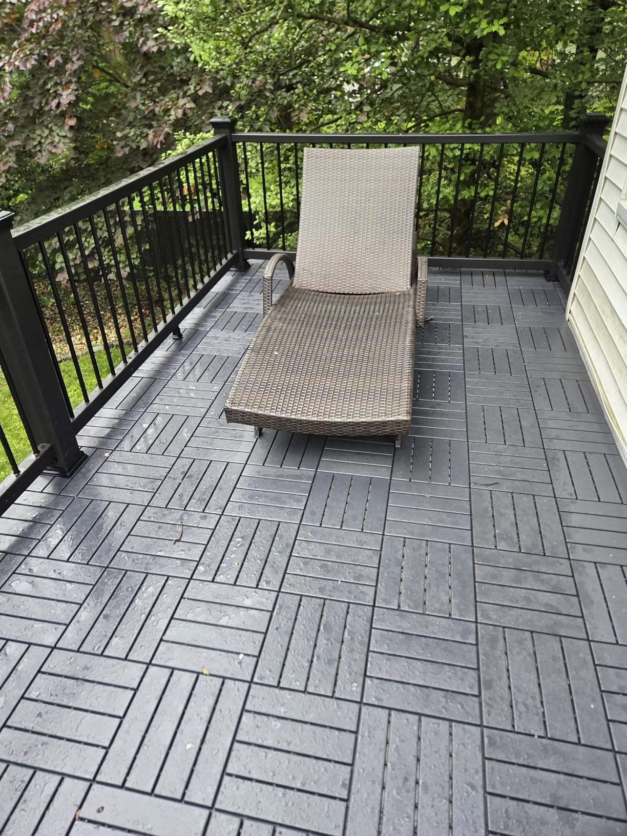 Goovilla Plastic Interlocking Deck Tiles, 9 Pack , 12