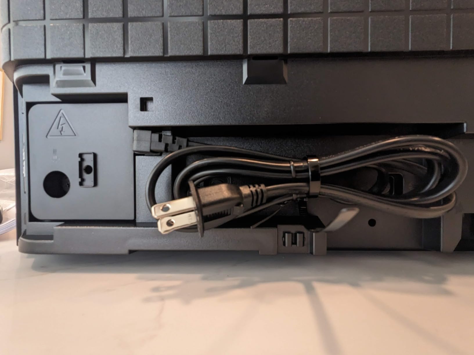 Sony BRAVIA XR A90K 48 Inch OLED 4K Ultra HD Smart Google TV with Dolby Vision HDR and PS5 Features (2022) - Customer Photo 2