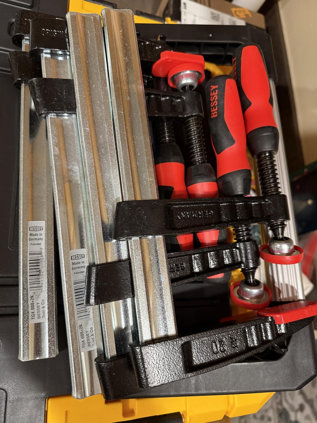 BESSEY GSCC4PK-C Clamp Set for Woodworking, F-style with Wood Handle, Replaceable Pads, 2 x 6 In and 2 x 12 In, 600 lb - Customer Photo 1