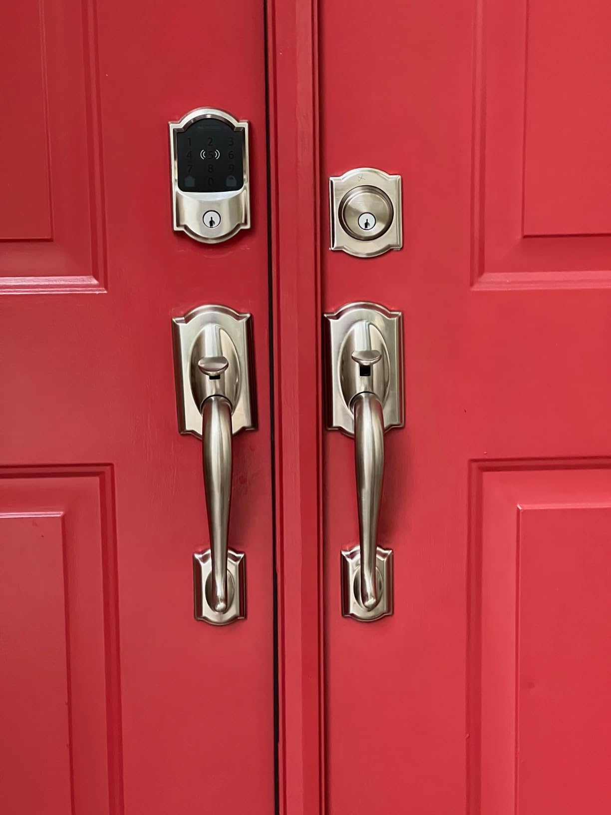 Schlage Encode Plus Smart Wi-Fi Lock for Front Door, Keyless Entry Deadbolt, Unlock with Apple Watch, Built-in WiFi and App Control, Easy Install, Alexa & Apple HomeKit Compatible, Matte Black - Customer Photo 2