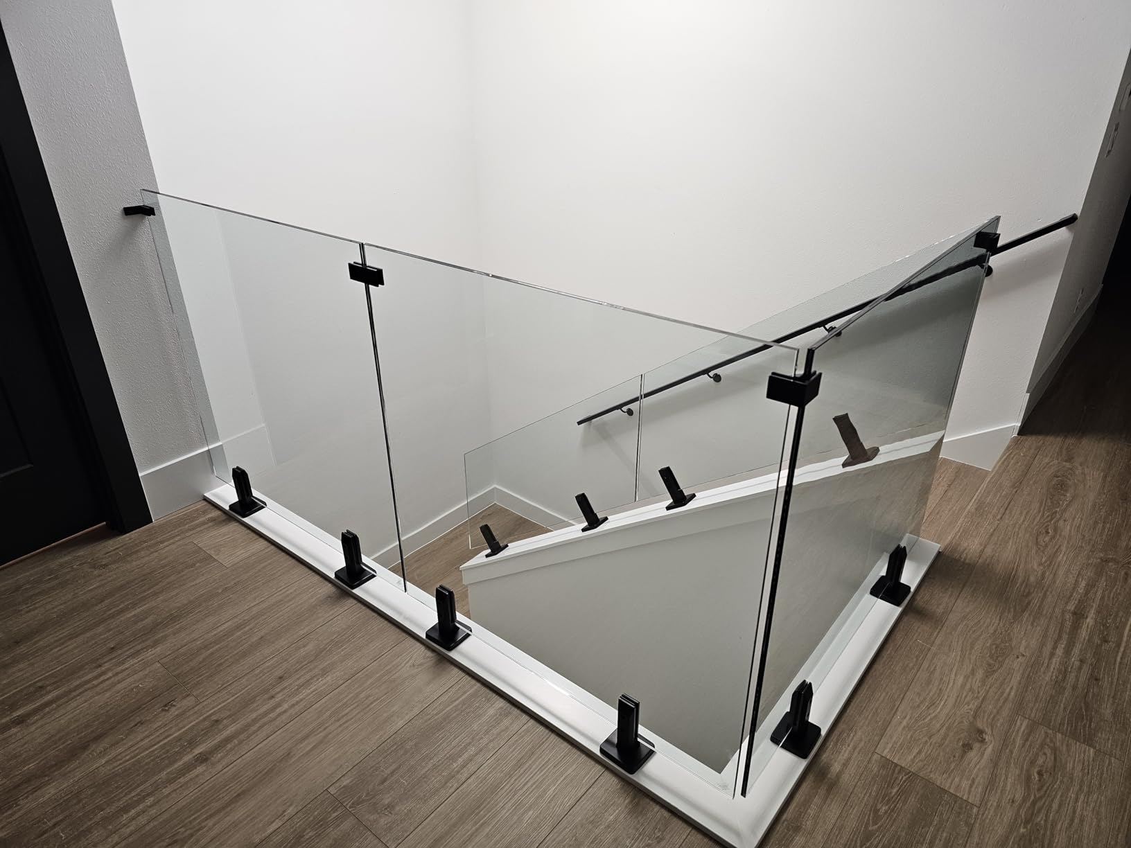 LukLoy 10 Pack 2.1lb 304 Stainless Steel Square Glass Spigots Pool Fence Spigot Clamp Home Garden Stairs Balustrade Railing Balcony Glass Floor Clamp (10 Pack, Each NW 2.1lb, GW 3.0lb)-Level 2 - Customer Photo 2