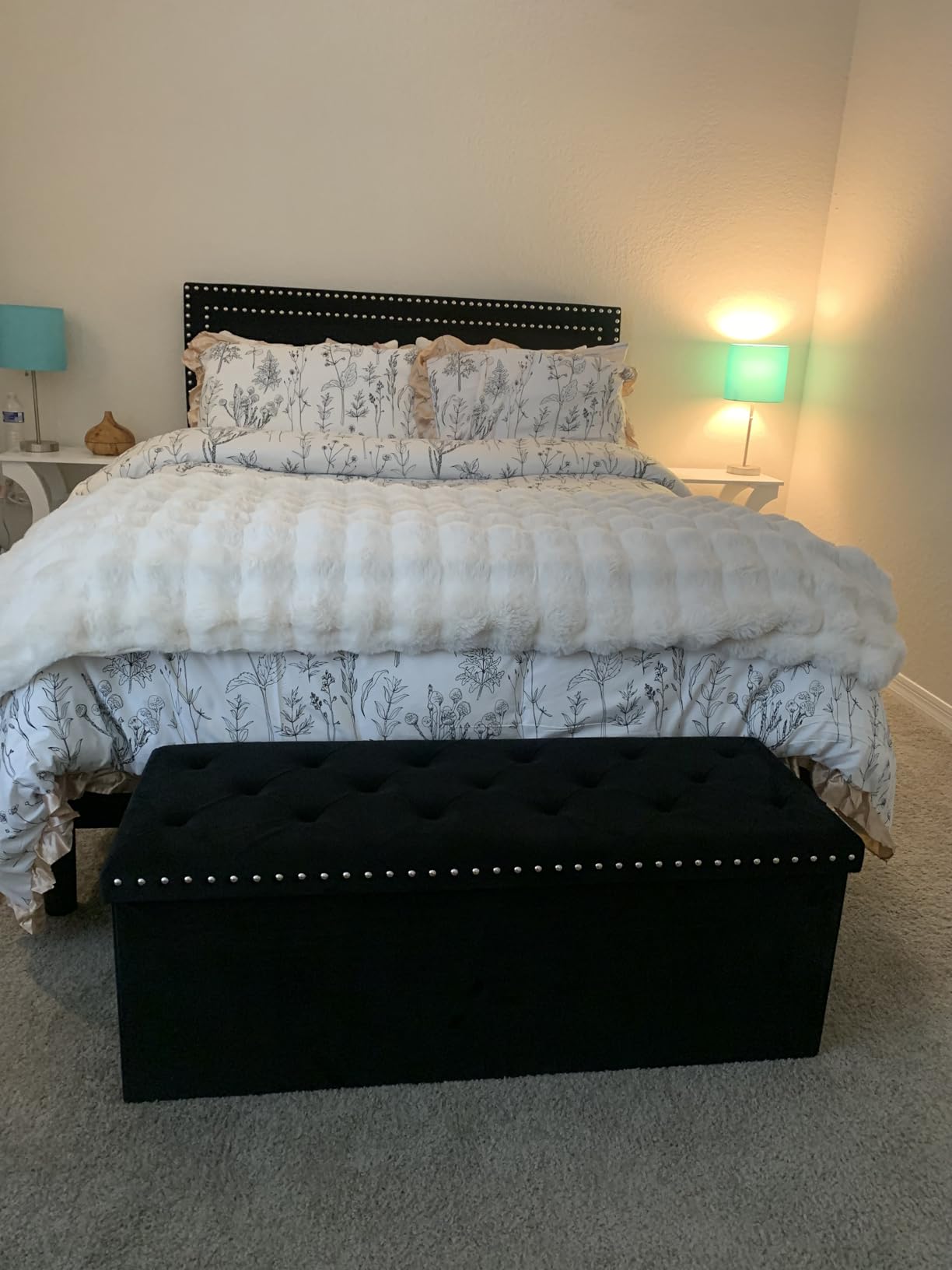 B FSOBEIIALEO Storage Ottoman Bench, Folding Tufted Ottomans with Storage, Extra Large 140L Footrest Bench for Bedroom, Luxury Velvet Fabric 43 Inches Black - Customer Photo 2