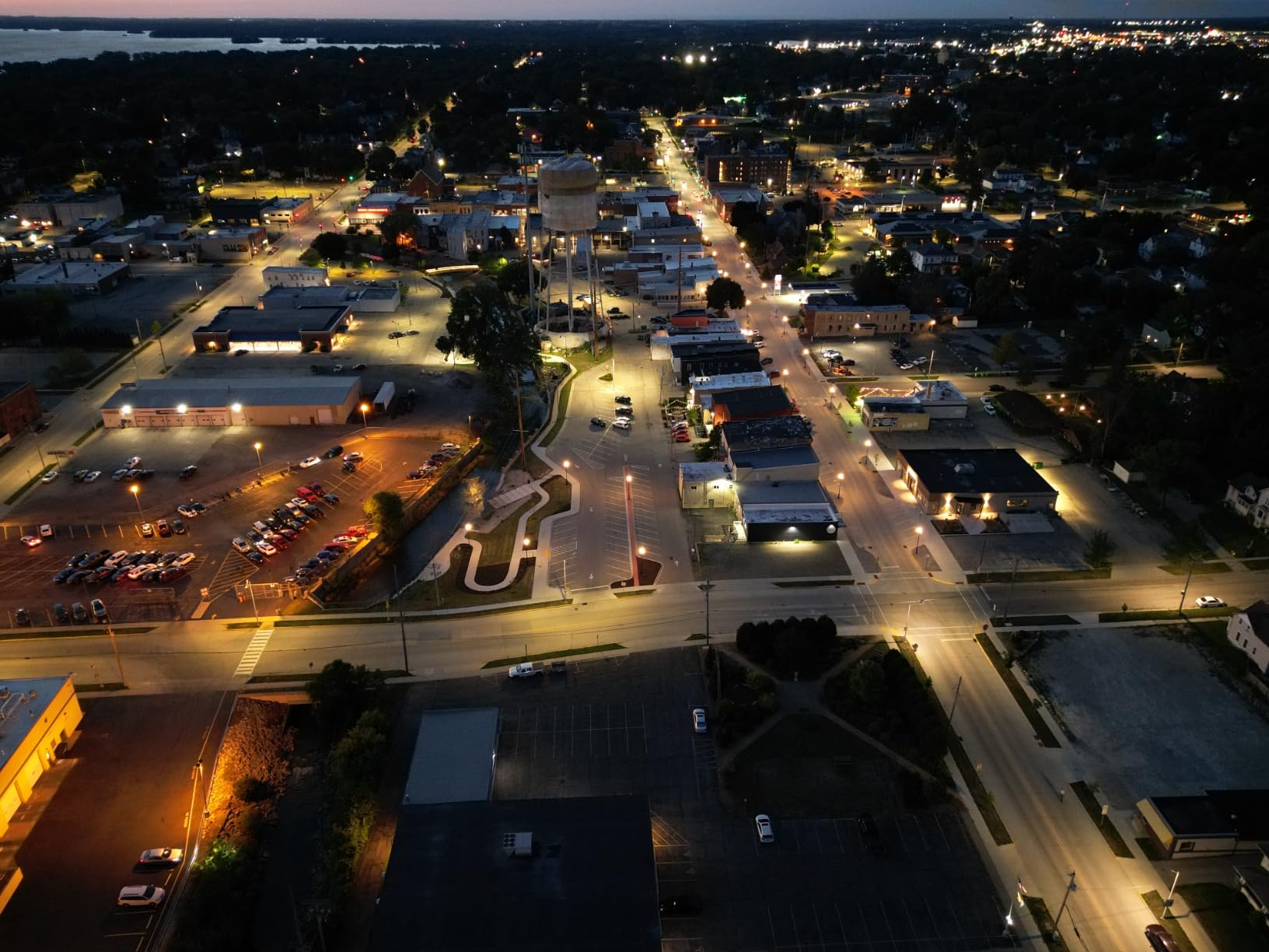 DJI Mini 3 Pro (DJI RC), Mini Drone with 4K Video, 48MP Photo, 34 Mins Flight Time, Less than 249 g, Obstacle Sensing, Return to Home, FAA Remote ID Compliant - Customer Photo 2