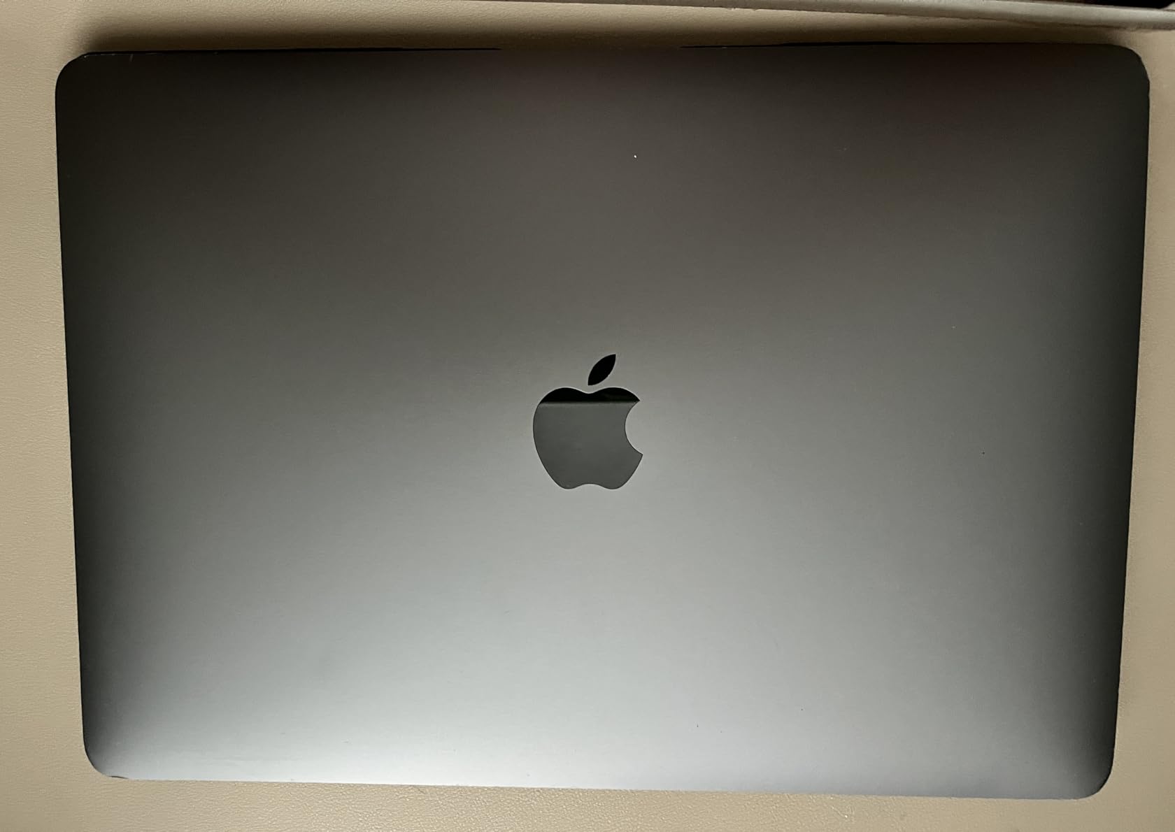Late 2020 Apple MacBook Air with Apple M1 Chip (13.3 inch, 8GB RAM, 128GB SSD) Space Gray (Renewed) - Customer Photo 2