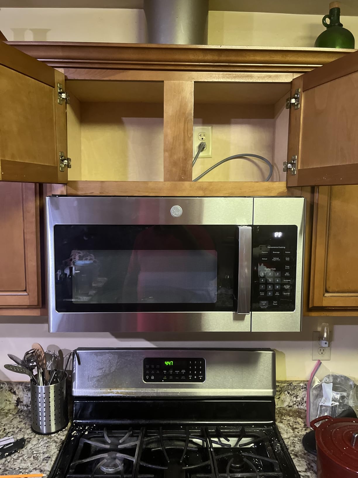 GE JVM3160DFBB 1.6 Cu. Ft. Over-the-Range Microwave Oven Black Bundle with 2 YR CPS Enhanced Protection Pack - Customer Photo 1