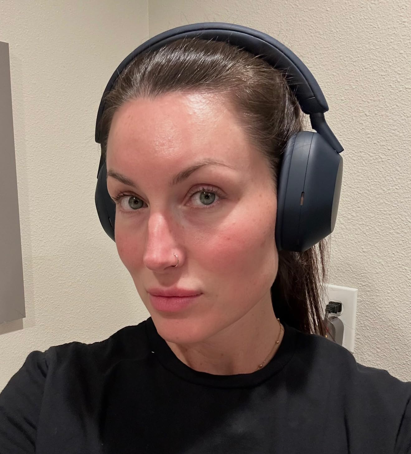 Sony WH-1000XM5 Premium Noise Canceling Headphones, Auto NC Optimizer, 30-Hour Battery, Alexa Voice Control, Black - Customer Photo 2