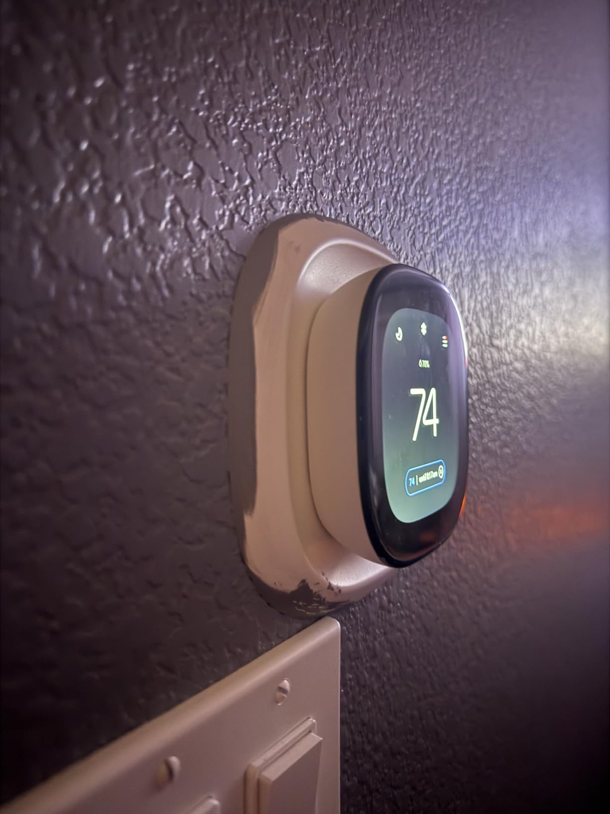 Ecobee Smart Thermostat Enhanced - Programmable Wifi Thermostat - Works with Siri, Alexa, Google Assistant - Energy Star Certified - Smart Home - Customer Photo 2