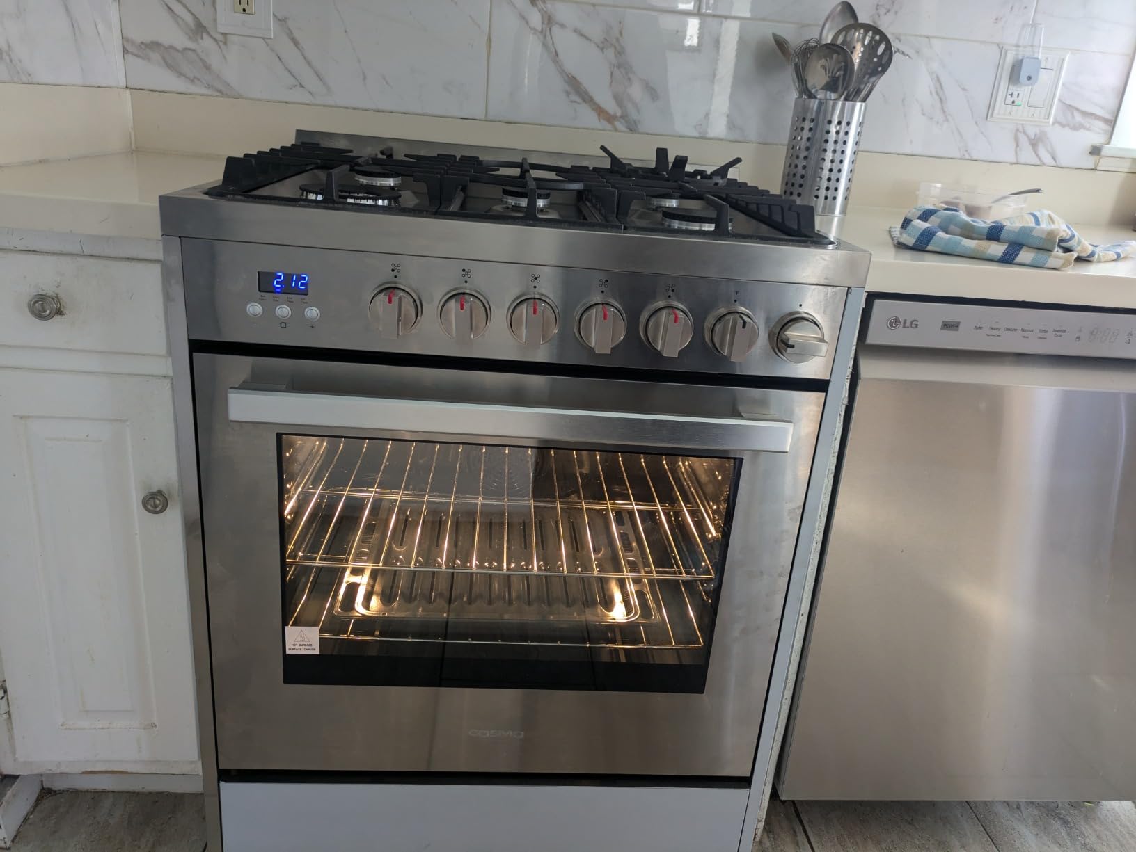 COSMO COS-305AGC 30 in. 5.0 cu. ft. Freestanding Single Oven Gas Range with 5 Burner Cooktop and Heavy Duty Cast Iron Grates in Stainless Steel - Customer Photo 2