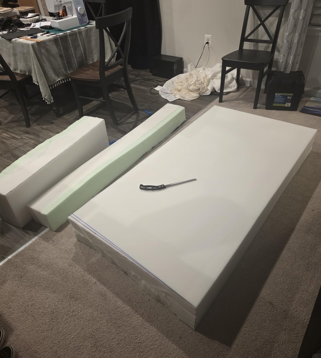 FDW 6 Inch Queen Mattress, Medium Firm, Gel Memory Foam Mattress, Bed in a Box, CertiPUR-US Certified, Pressure Relief, Cooling Ventilated Foam - Customer Photo 5