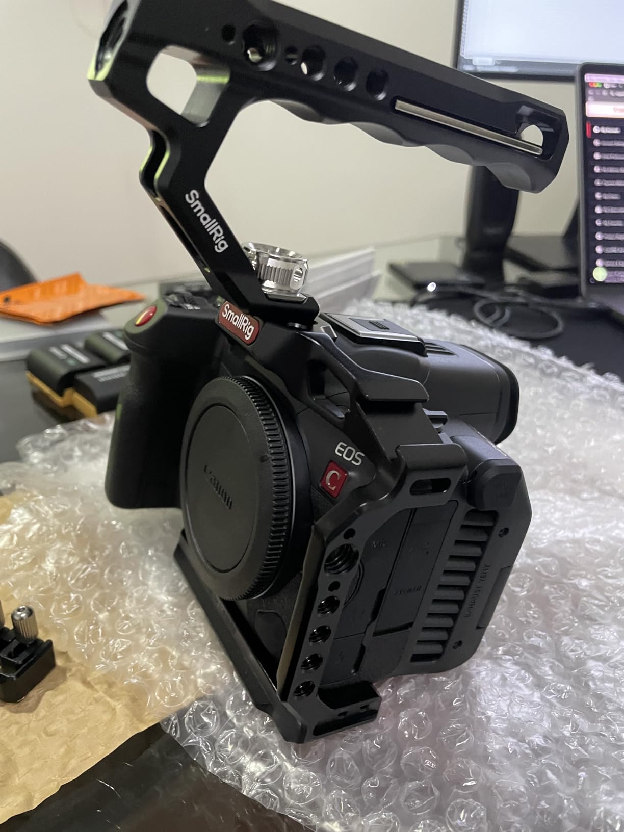 Canon EOS R5 C Mirrorless Camera (Body Only), 45 Megapixel CMOS Sensor, Hybrid Full-Frame Cinema Camera, 8K/60P Internal RAW Recording, RF Mount, Black - Customer Photo 2