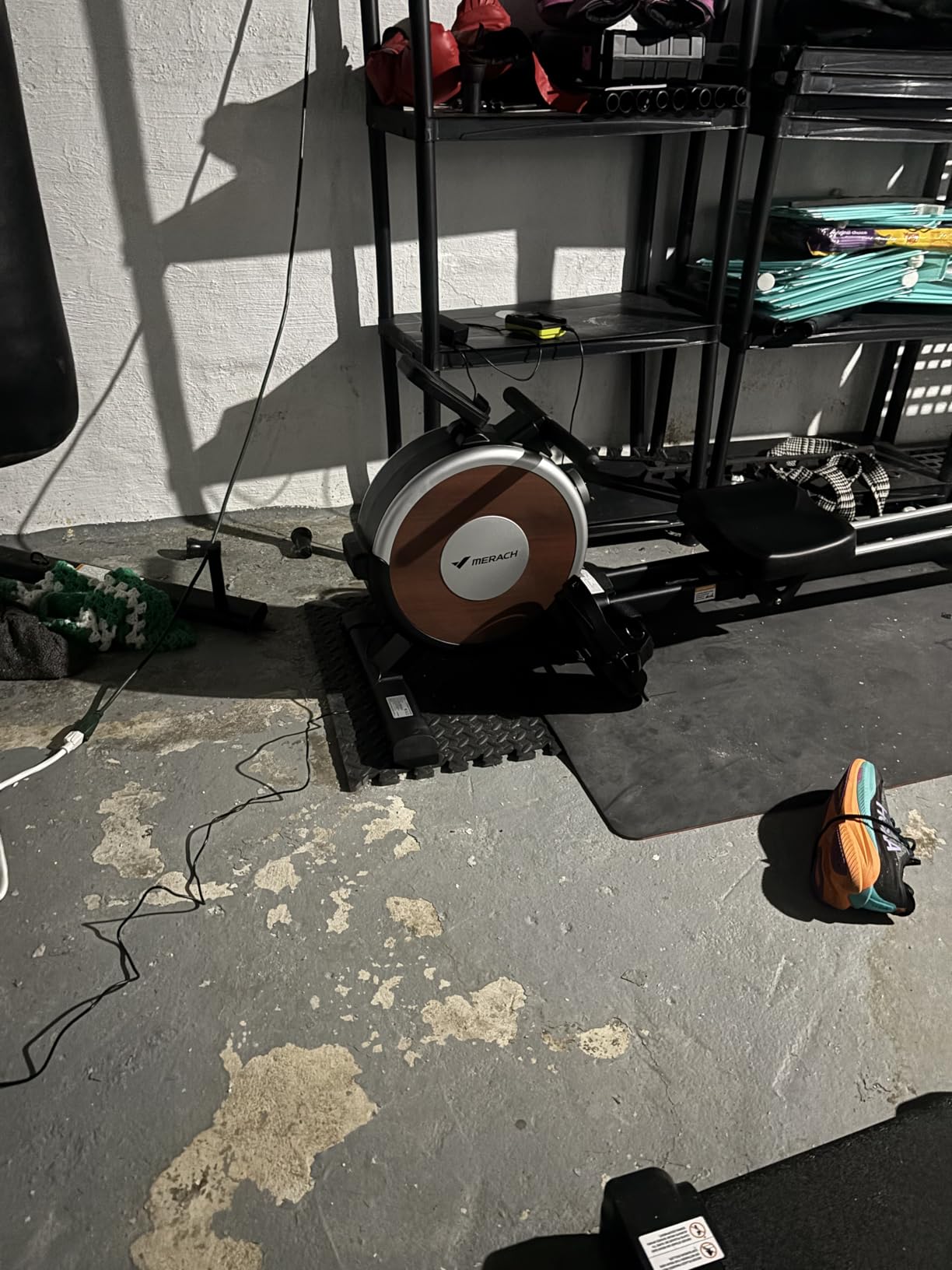 MERACH Rowing Machines for Home, Magnetic Rowing Machine with 16 Levels, Rower Machine of Quiet Resistance, Dual Slide Rail with Max 350lbs Weight Capacity, App Compatible - Customer Photo 2