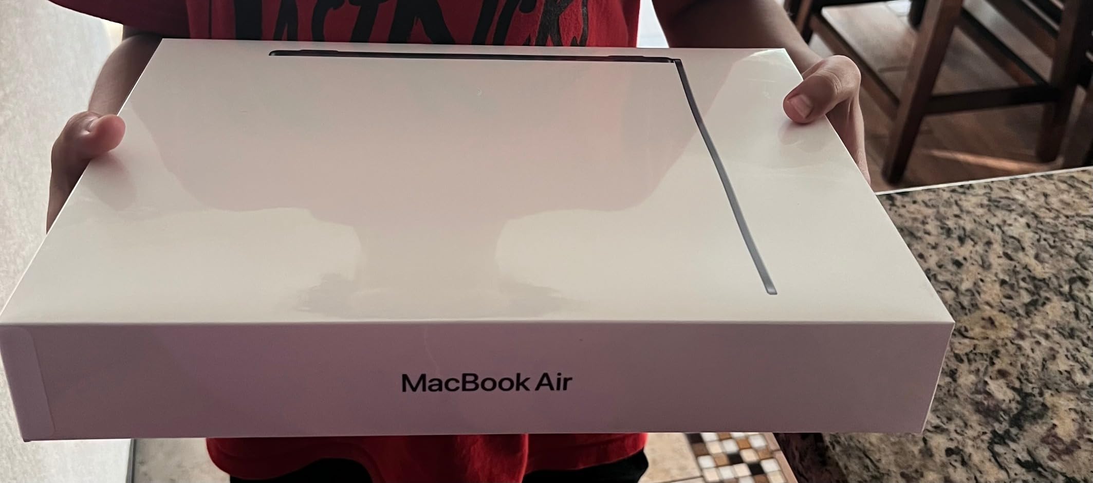 2022 MacBook Air Laptop with M2 chip: Built for Apple Intelligence, 13.6-inch Liquid Retina Display, 8GB RAM, 256GB SSD Storage, Backlit Keyboard, 1080p FaceTime HD Camera; Midnight - Customer Photo 2
