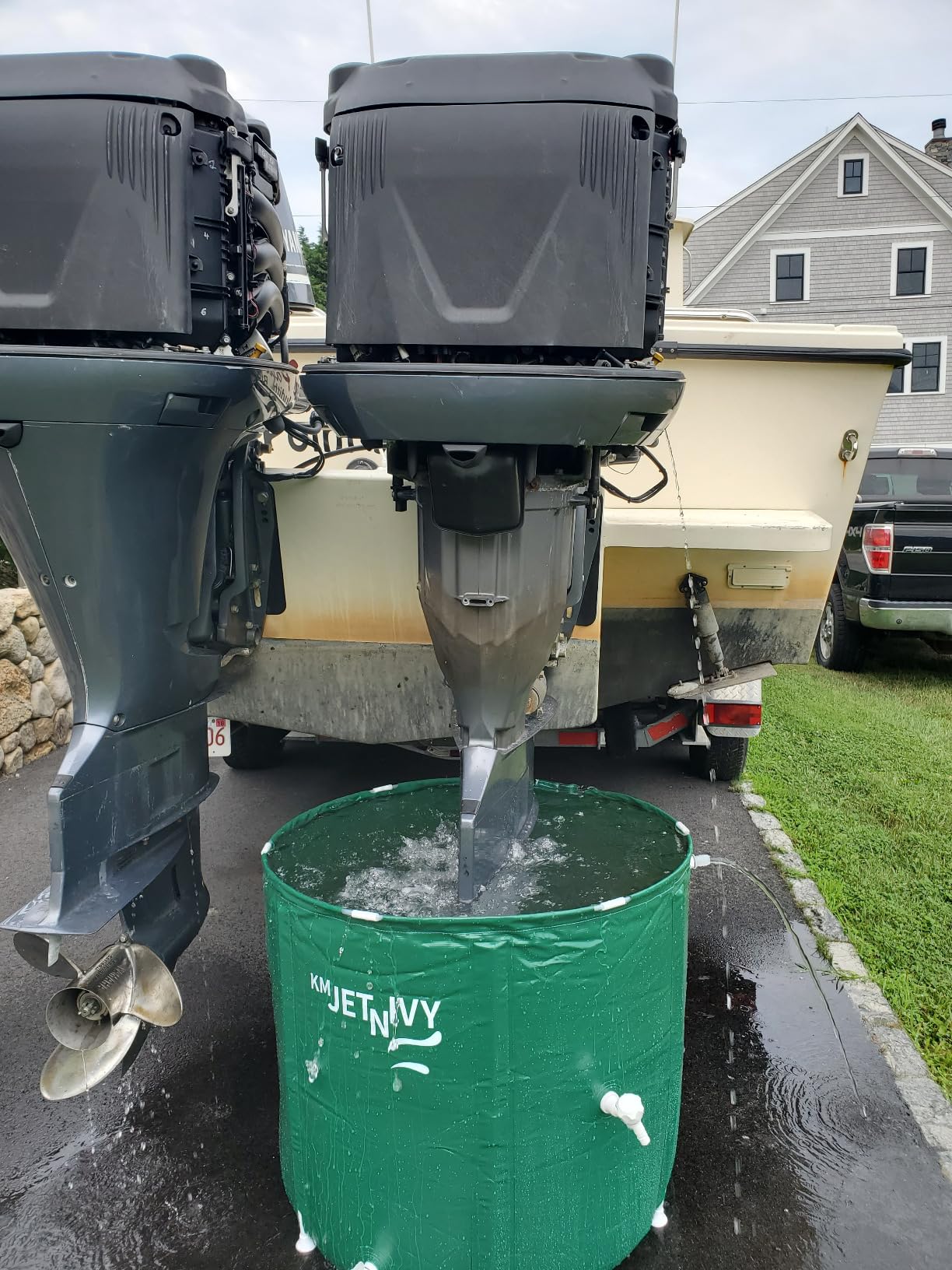 Rain Barrel Upgrade Anti-Collapse Collapsible Rainwater Collection System,Portable Water Storage Tank,Garden Water Catcher(Green,50G) - Customer Photo 2