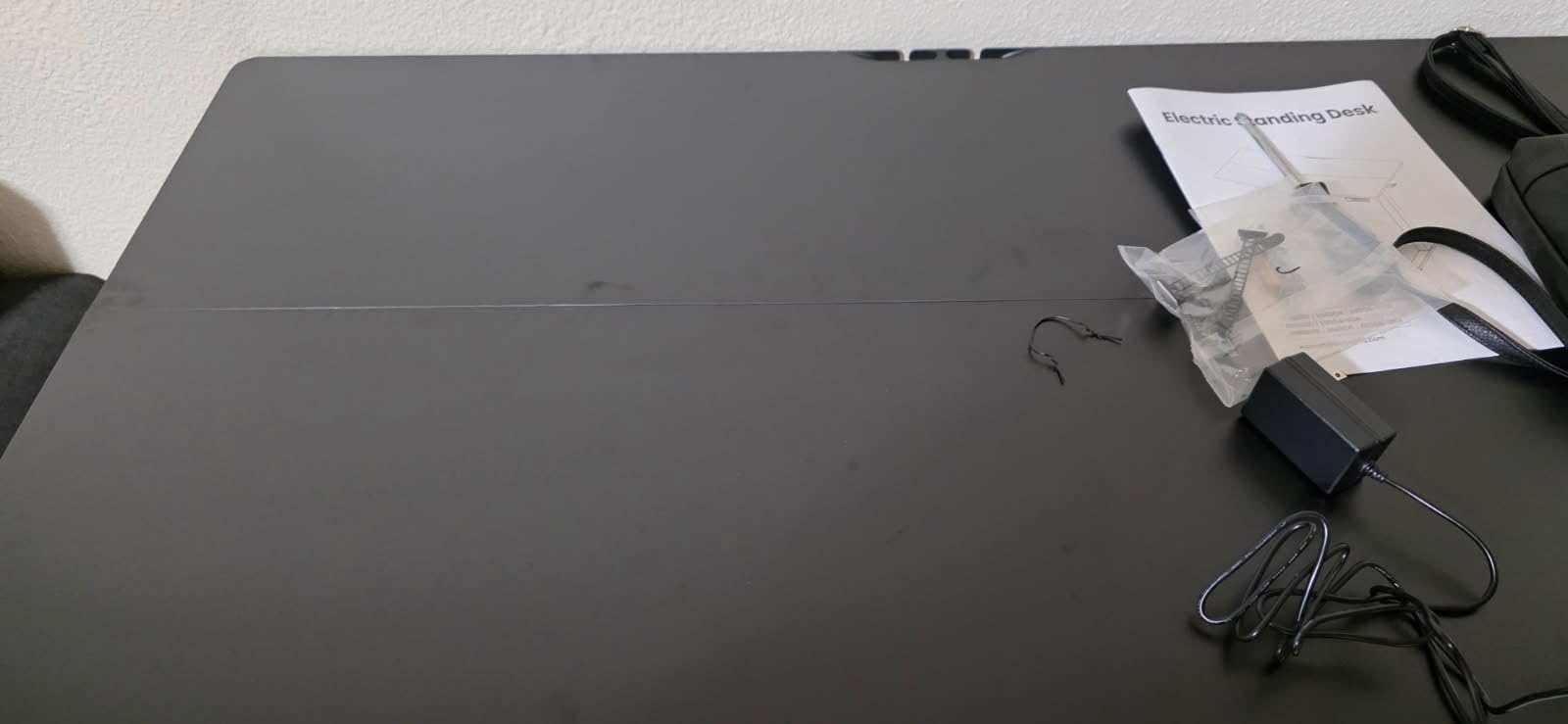 ErGear Height Adjustable Electric Standing Desk, 48 x 24 Inches - Customer Photo 1