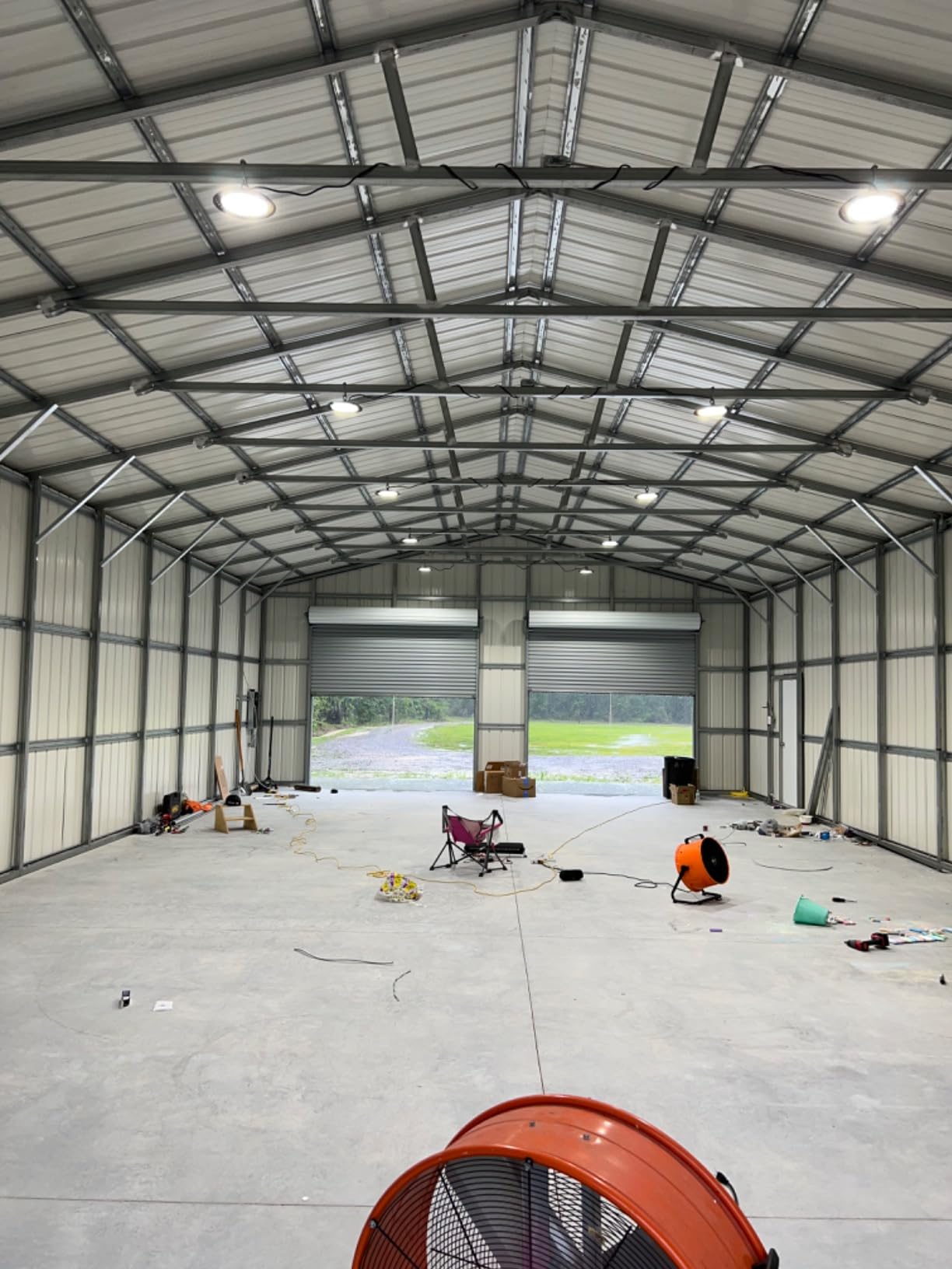 Sunco 10 Pack UFO LED High Bay Light, 150W, 19500 Lumens, 5000k Ultra Bright Commercial Shop Lights for Warehouse, Factory, Workshop, Garage & Barn, Ceiling Mount, Plug & Play, 120V, UL - Customer Photo 4