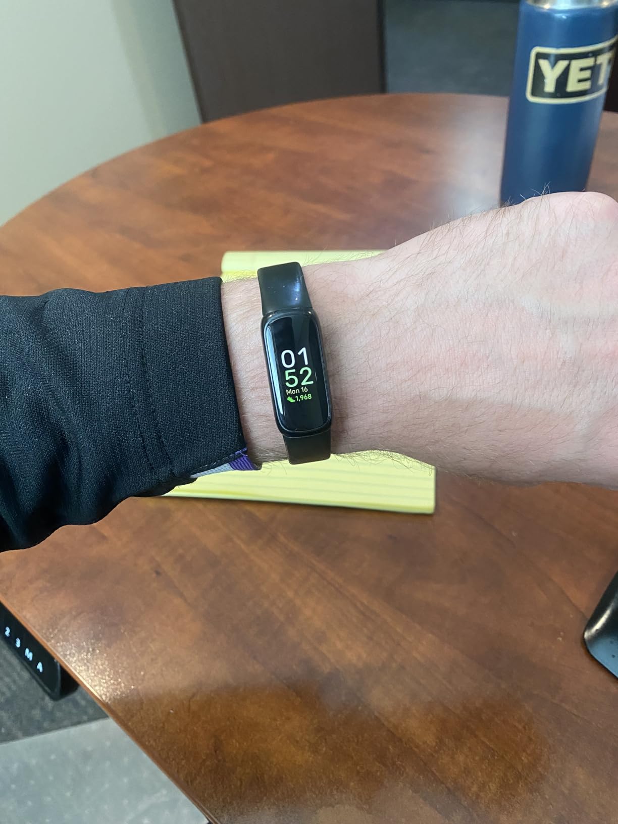 Fitbit Inspire 3 Health &-Fitness-Tracker with Stress Management, Workout Intensity, Sleep Tracking, 24/7 Heart Rate and more, Midnight Zen/Black One Size (S & L Bands Included) - Customer Photo 3