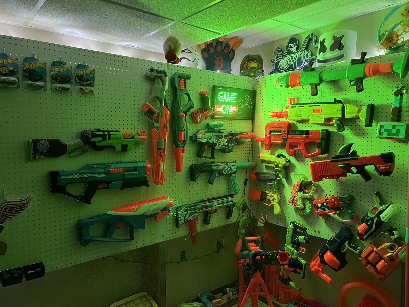 INCLY 278PCS Pegboard Accessories Organizer Kit, Peg Board Hooks Assortment with Bins for Organizing Various Tools, Fit 1/8 or 1/4 inch Pegboard for Hanging Storage, Garage Wall Attachments - Customer Photo 2