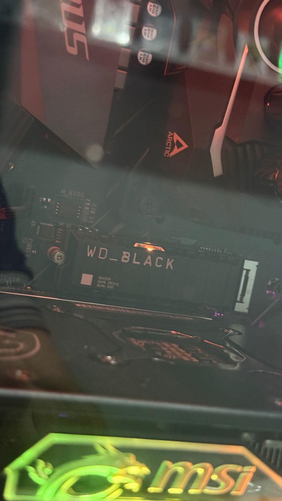 WD_BLACK SN850X 1TB NVMe SSD with Heatsink - M.2 2280, Up to 7,300 MB/s Read speeds, Up to 6,300 MB/s write speeds, Works with Playstation 5, High Performance Internal Solid State Drive - WDS100T2XHE - Customer Photo 1