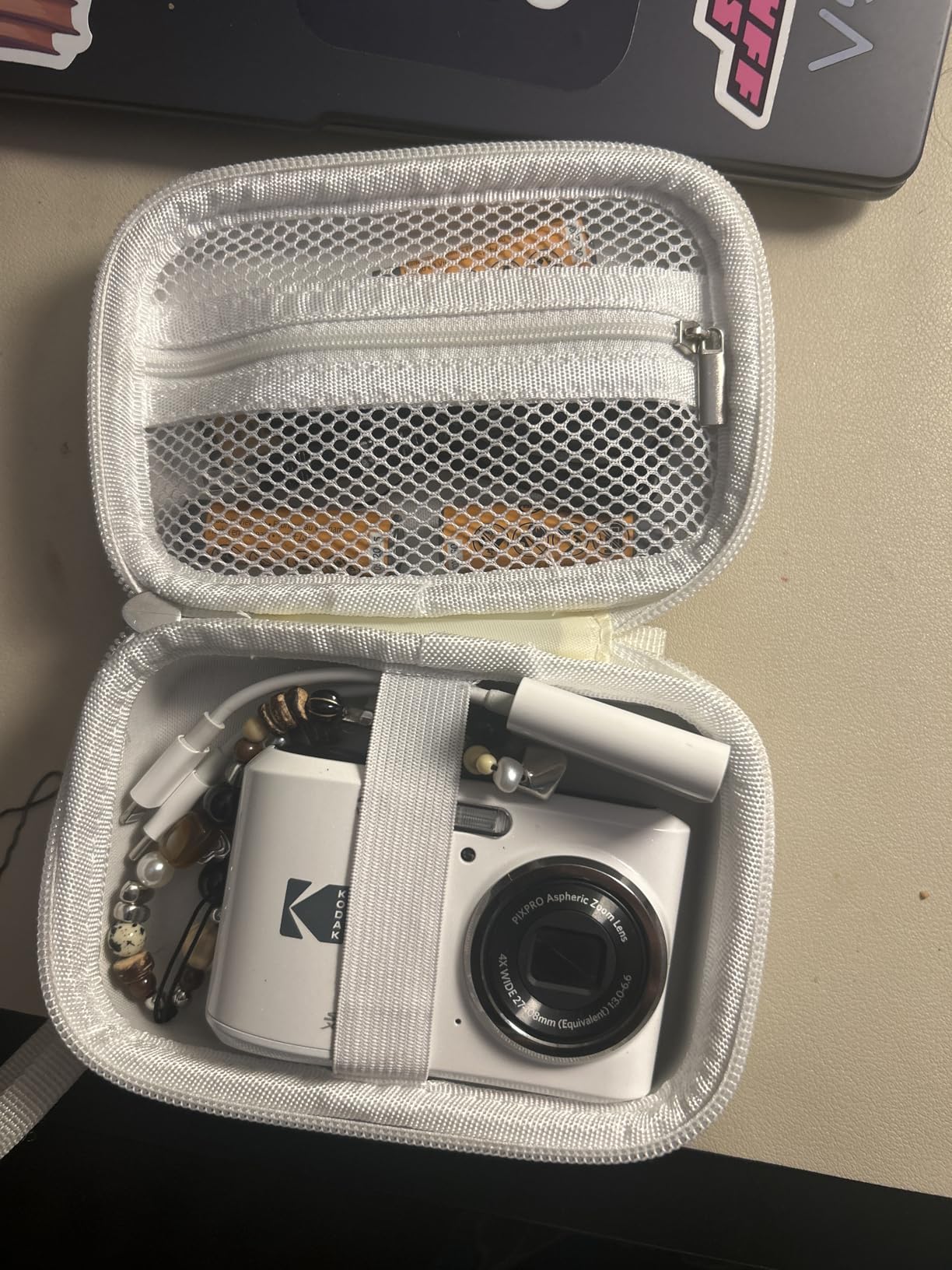 KODAK PIXPRO Friendly Zoom FZ45-WH 16MP Digital Camera with 4X Optical Zoom 27mm Wide Angle and 2.7 inch LCD Screen (White) Customer Review KODAK PIXPRO Friendly Zoom FZ45-WH 16MP Digital Camera with 4X Optical Zoom 27mm Wide Angle and 2.7 inch LCD Screen (White) - Customer Photo 4