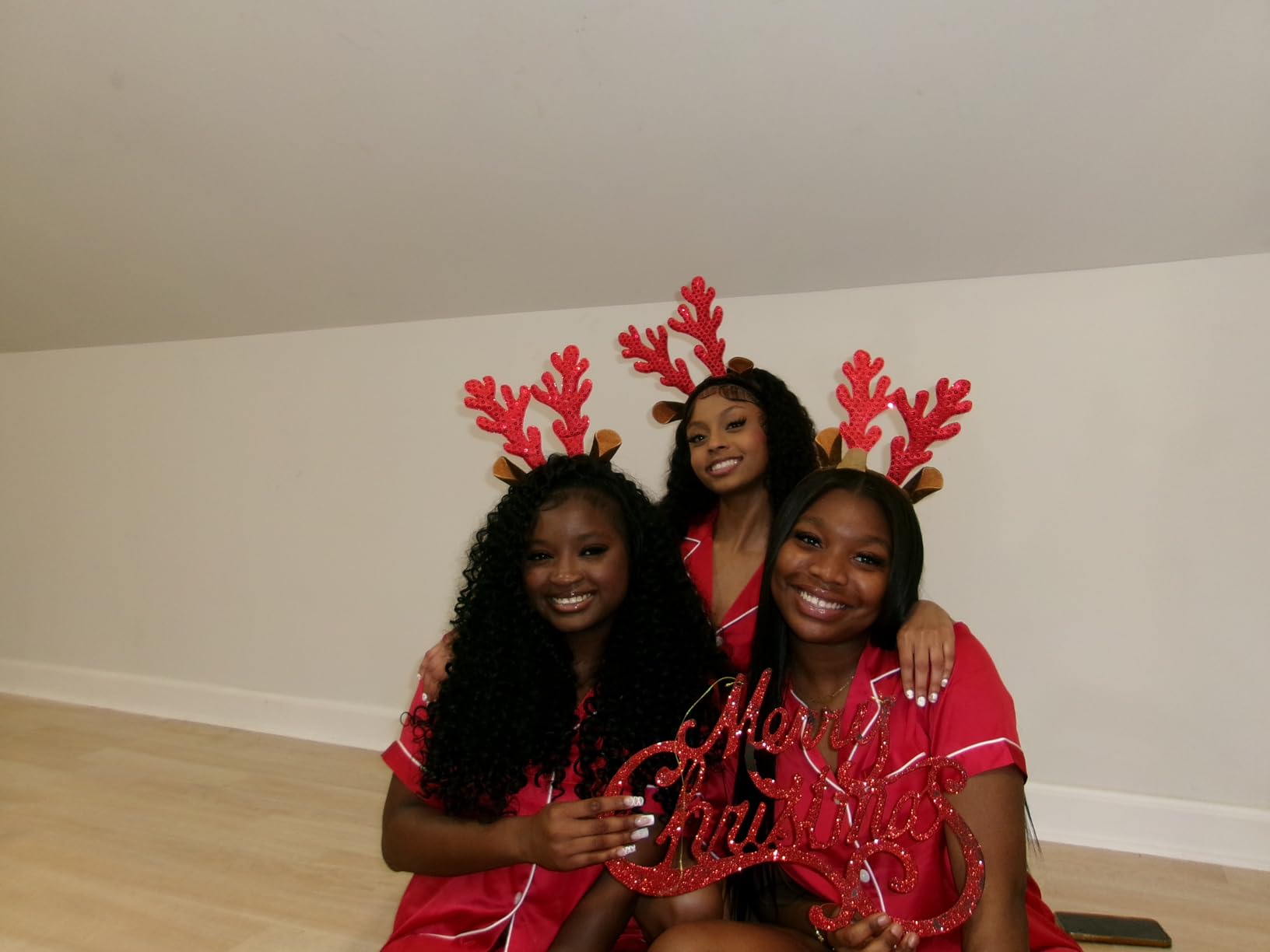 KODAK PIXPRO Friendly Zoom FZ45-RD 16MP Digital Camera with 4X Optical Zoom 27mm Wide Angle and 2.7