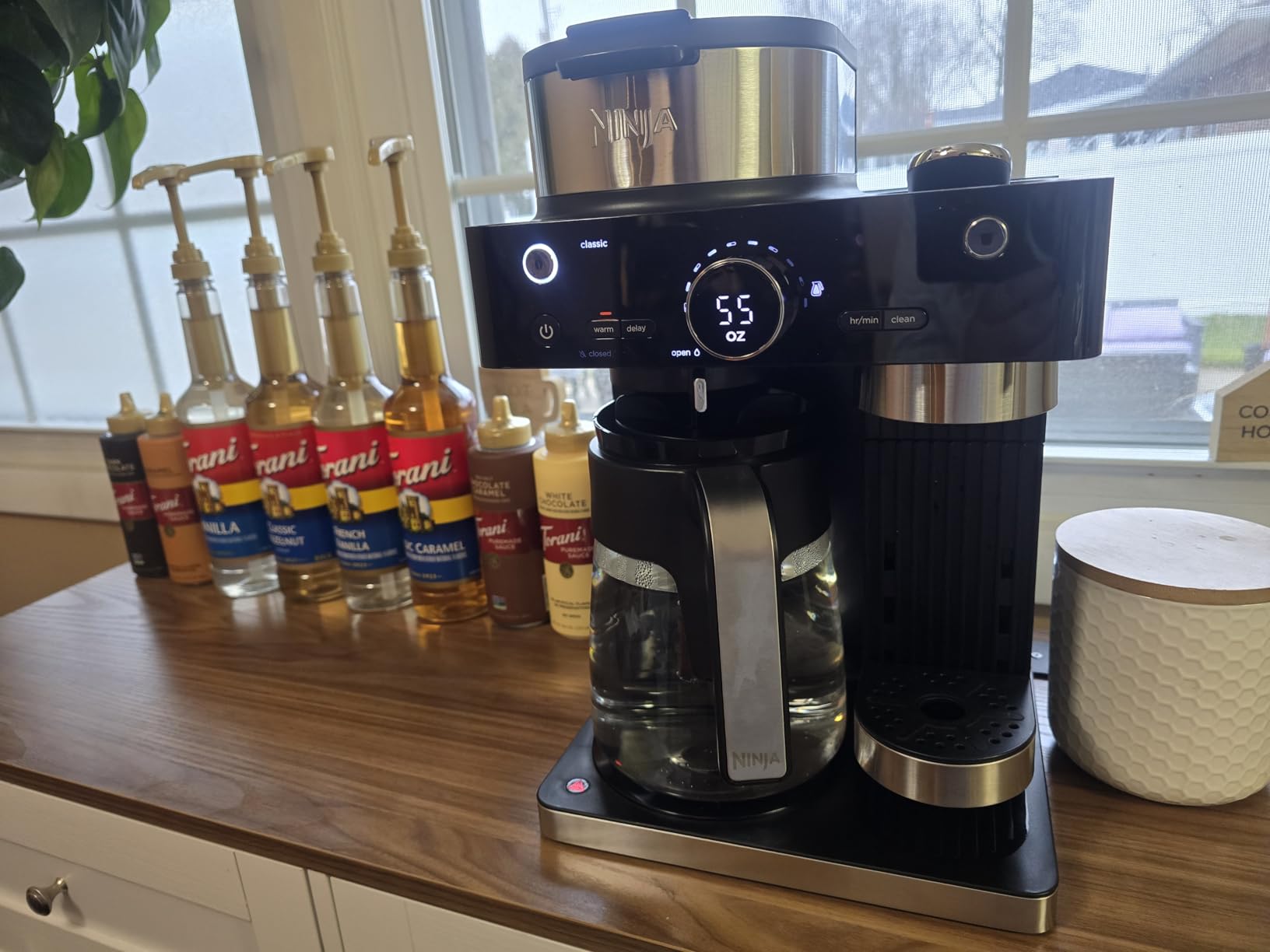 Ninja Espresso & Coffee Maker & Barista System, 3 Espresso Brew Styles, Single-Serve Coffee & Nespresso Capsule Compatible, Built-in Frother, Espresso, Cappuccino & Latte Maker, Black, CFN601 - Customer Photo 2