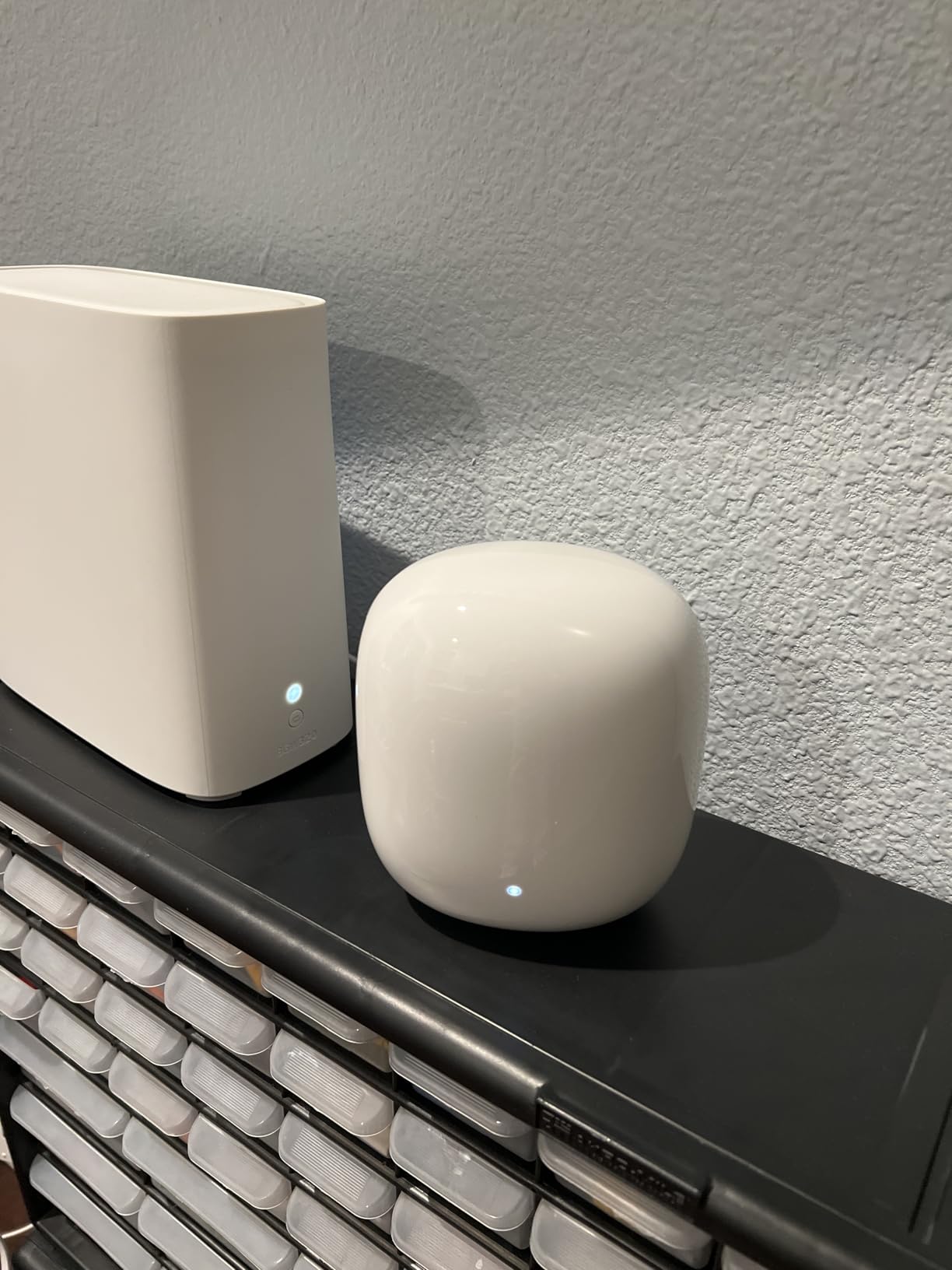 Nest WiFi Pro - 6E - Reliable Home Wi-Fi System with Fast Speed and Whole Home Coverage - Mesh Router - 3 Pack - Snow - Customer Photo 2