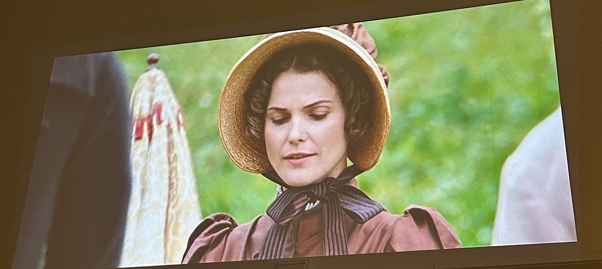 Epson Home Cinema 2350 4K PRO-UHD Smart Gaming Projector with Android TV, 3-Chip 3LCD, HDR10, HLG, 2,800 Lumens, Low Latency, 10 W Speaker, Bluetooth, Streaming Capability - Customer Photo 1