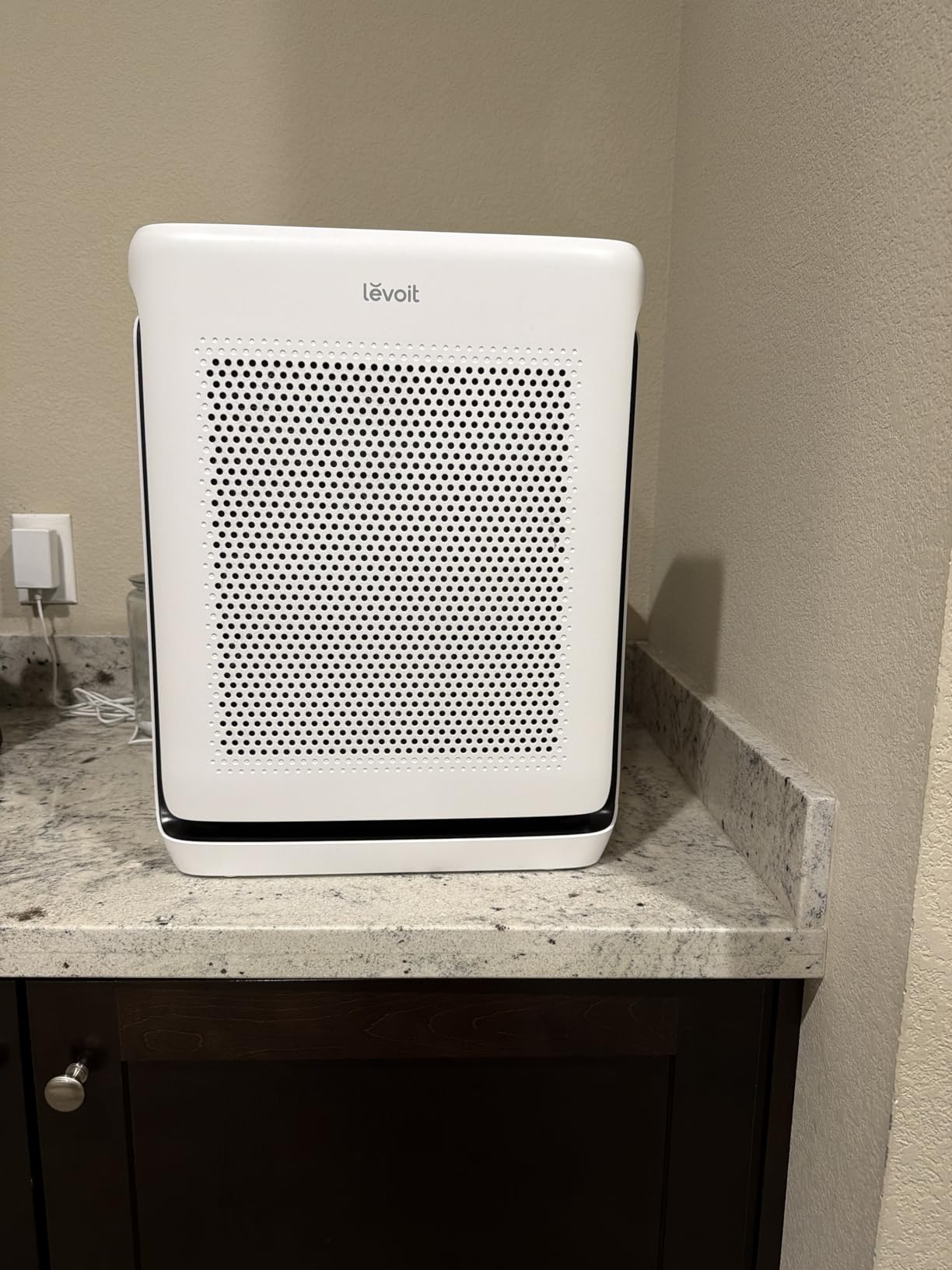LEVOIT Air Purifiers for Home Large Room Up to 1875 Ft² with Washable Pre-Filter, AHAM VERIFIDE, Air Quality Monitor, HEPA Sleep Mode for Allergies, Pet Hair in Bedroom, Vital 200S-P, White - Customer Photo 1