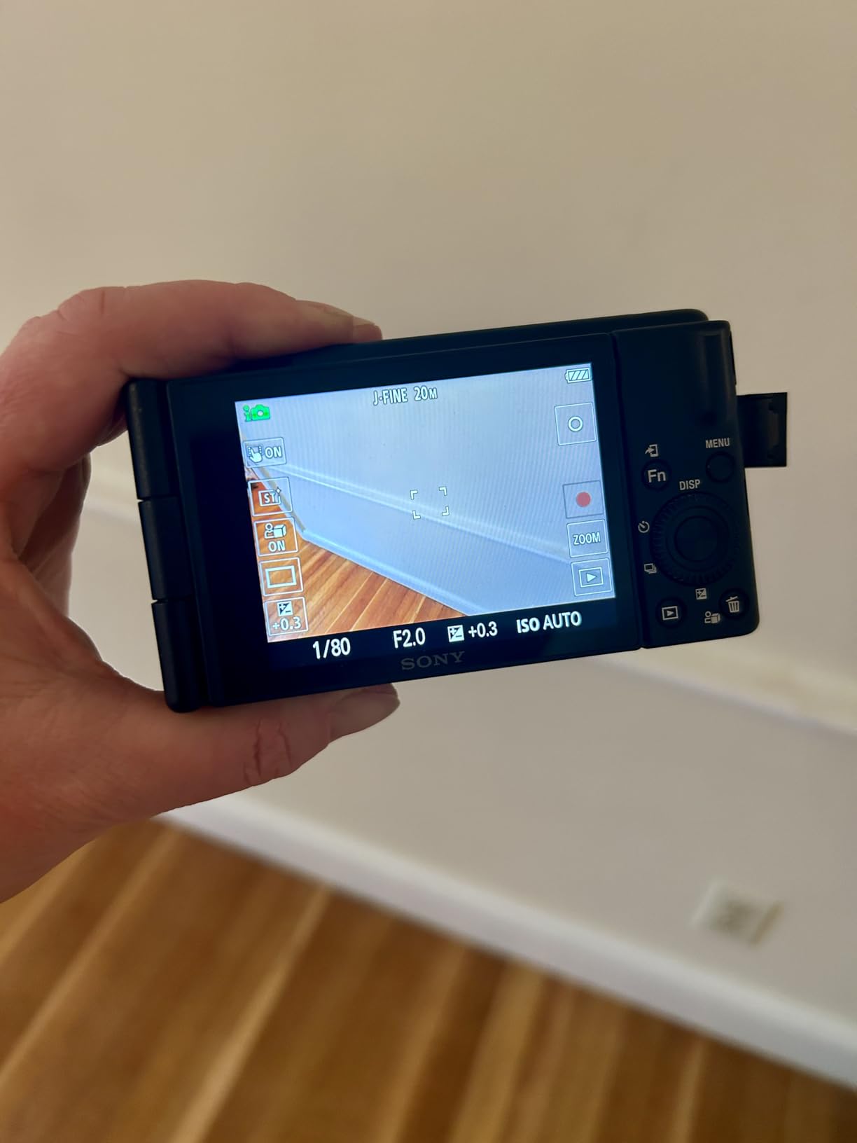 Sony ZV-1F Vlog Camera for Content Creators and Vloggers Black - Customer Photo 1