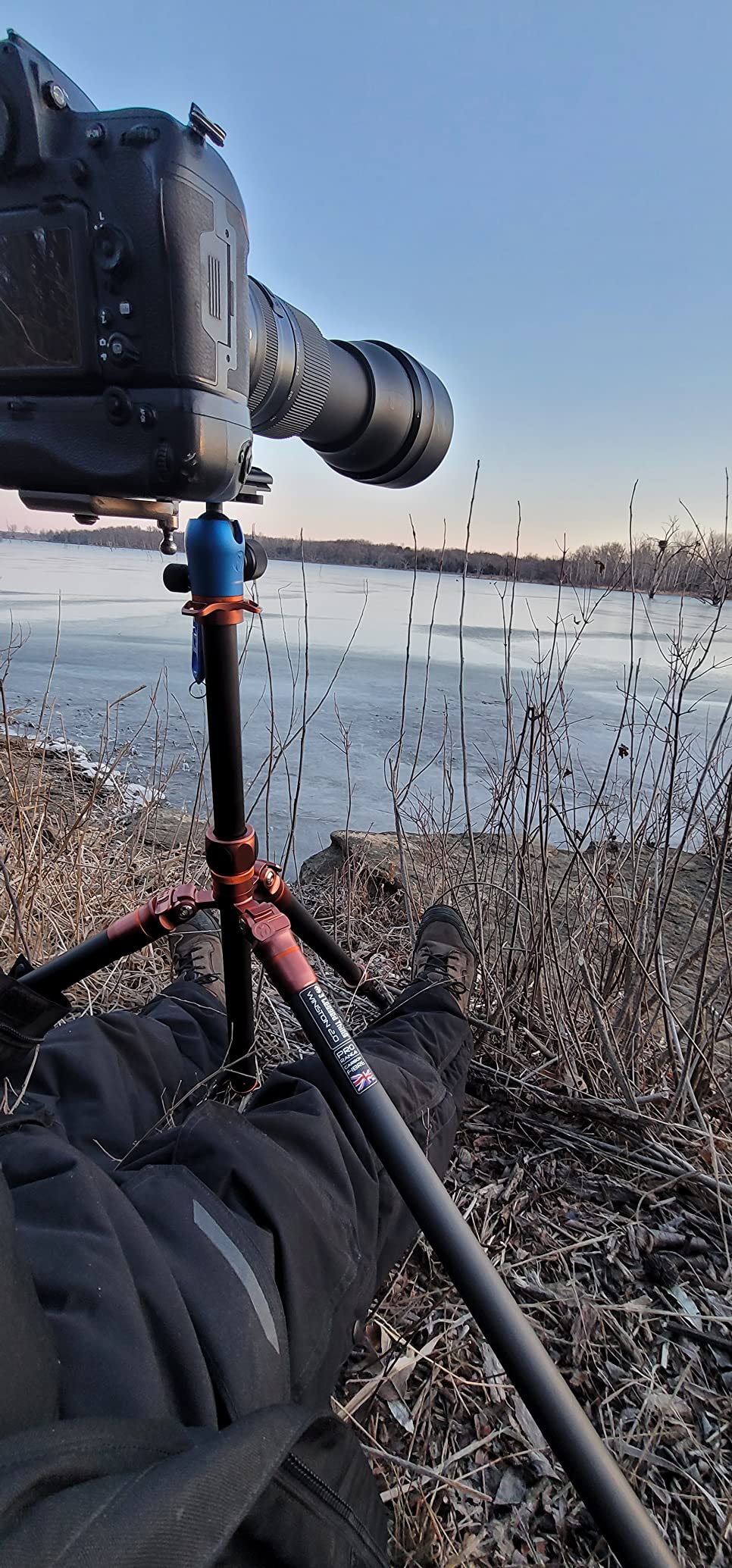 3 Legged Thing Pro Range 2.0 Winston 2.0 Kit Carbon Fibre Tripod System - Adjustable Camera Tripod with 3 Counterfold Detachable Legs for Monopod Conversion - Darkness (Matte Black) (WINSTONKIT2DARK) - Customer Photo 1