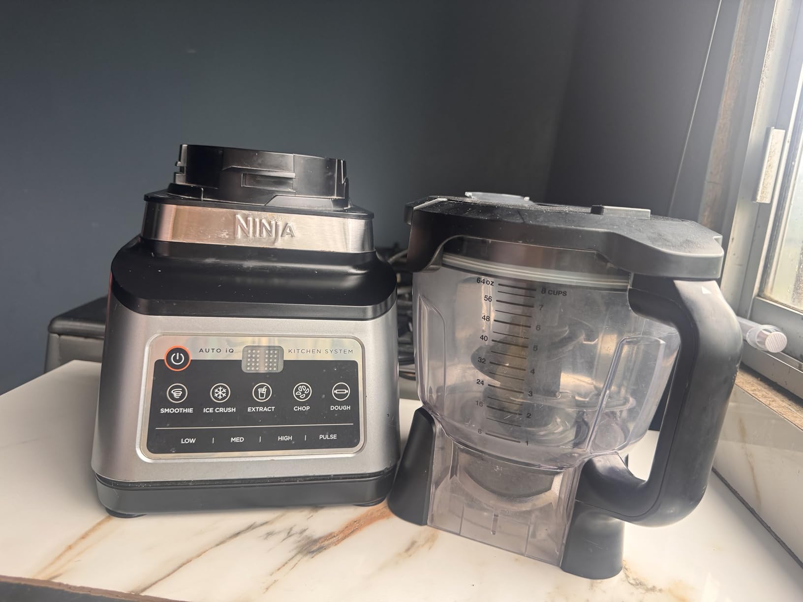 Ninja BN751 Professional Plus DUO Blender, 1400 Peak Watts, 3 Auto-IQ Programs for Smoothies, Frozen Drinks & Nutrient Extractions, 72-oz. Total Crushing Pitcher & (2) 24 oz. To-Go Cups, Black - Customer Photo 1