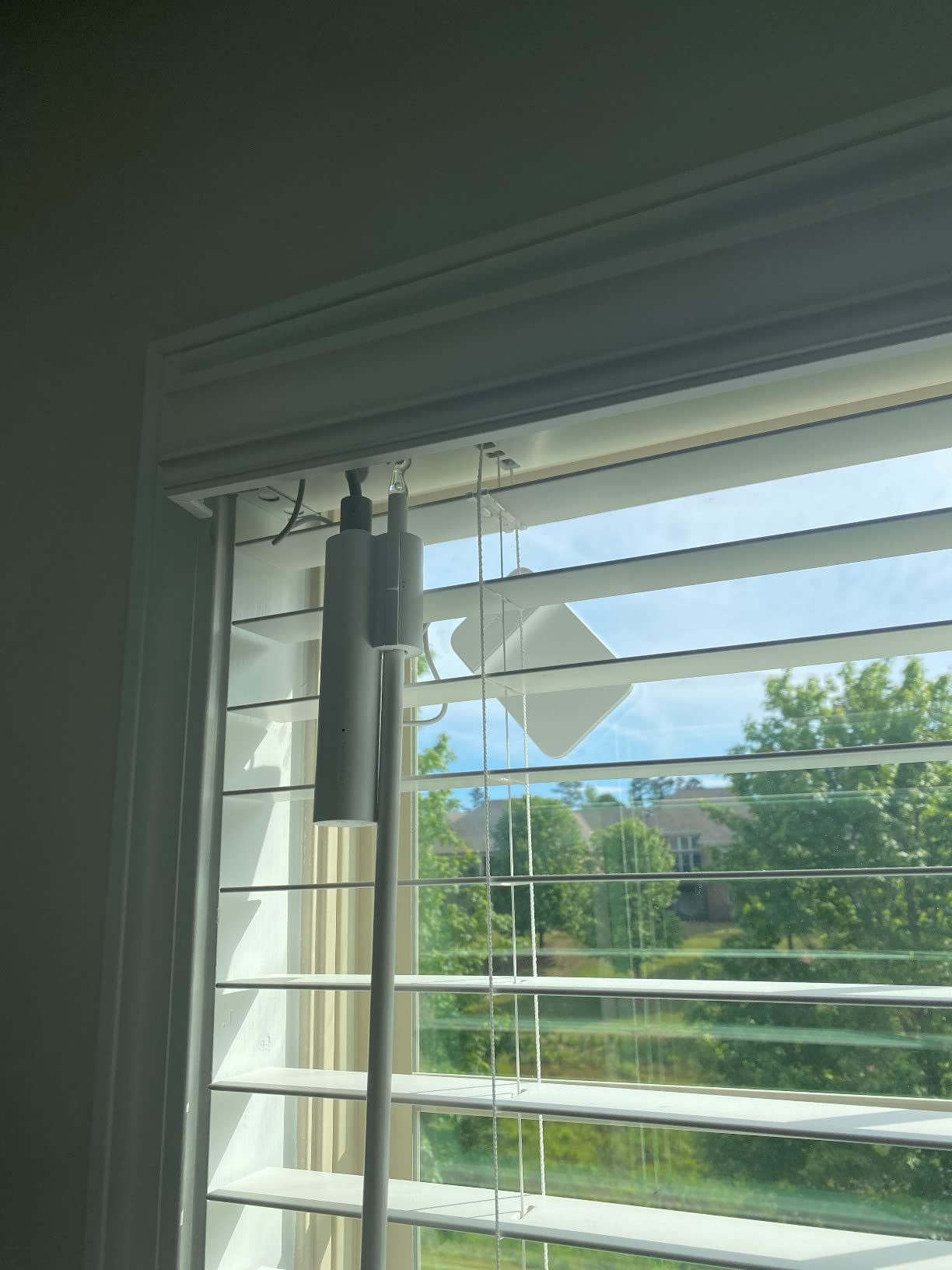 SwitchBot Blind Tilt Motorized Blinds - Smart Electric Blinds with Bluetooth Remote Control, Solar Powered, Light Sensing Control customer photo 1