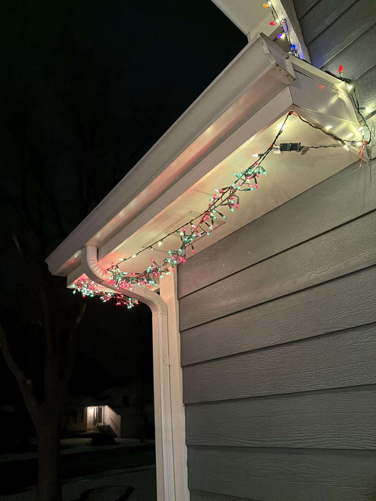 Kasa Apple HomeKit Outdoor Smart Plug, 2 Sockets, IP64 Weather Resistance for Outdoor String Lights, Compatible with Siri, Alexa & Google Home, Long Wi-Fi Range, 2.4G Wi-Fi Only, ETL Certified (EP40A) - Customer Photo 4