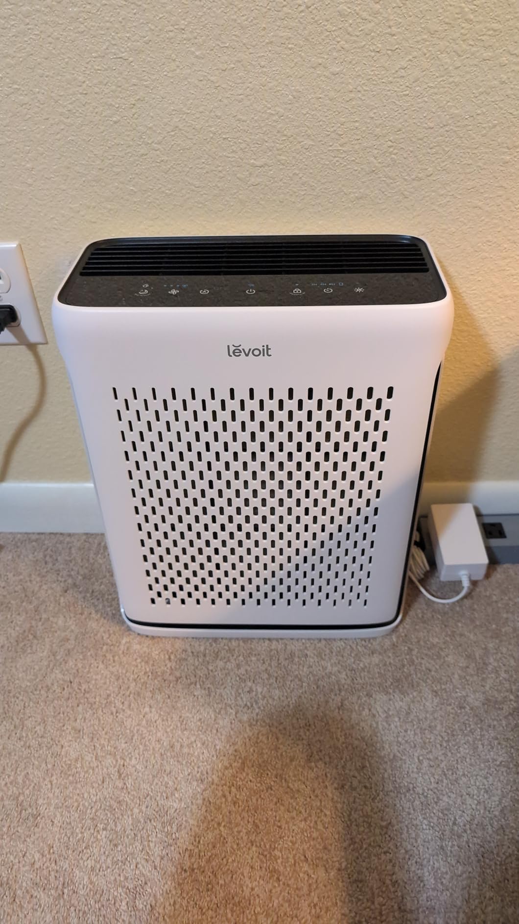 LEVOIT Air Purifier for Home Large Room Up to 1073Ft² with Air Quality Monitor, AHAM VERIFIDE, Smart WiFi, Washable Pre-Filter, HEPA Sleep Mode for Pets, Vital 100S-P, White customer photo 1