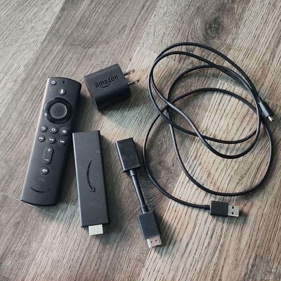 Fire TV Stick 4K Max streaming device, with AI-powered Fire TV Search, supports Wi-Fi 6E, free & live TV without cable or satellite - Customer Photo 1