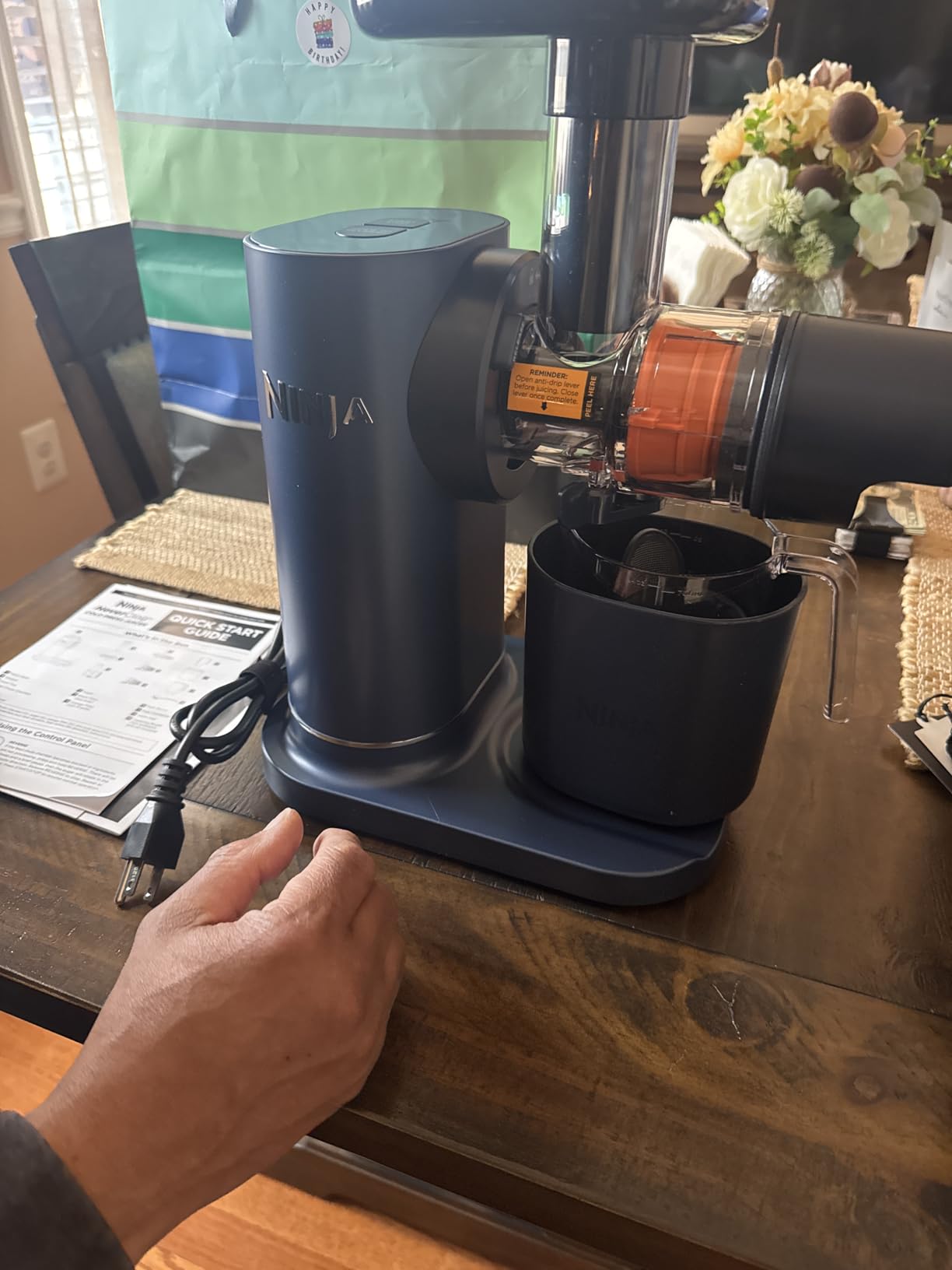 Ninja NeverClog Cold Press Juicer, Powerful Slow Juicer with Total Pulp Control, Countertop, Electric, 2 Pulp Functions, Dishwasher Safe, 2nd Generation, Charcoal, JC151 - Customer Photo 1