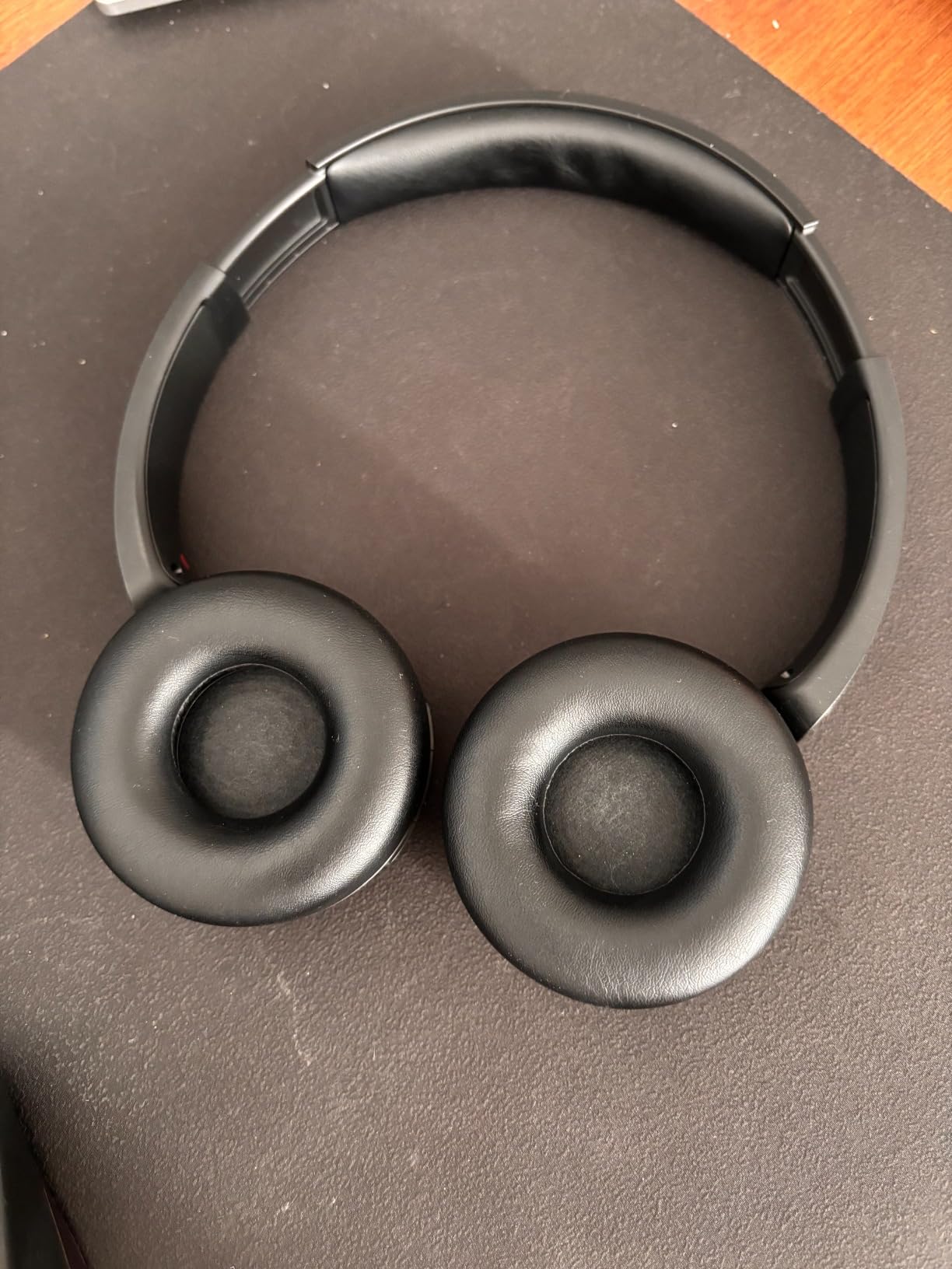 Sony WH-CH520 Wireless Headphones Bluetooth On-Ear Headset with Microphone and up to 50 Hours Battery Life with Quick Charging, Blue - Customer Photo 3