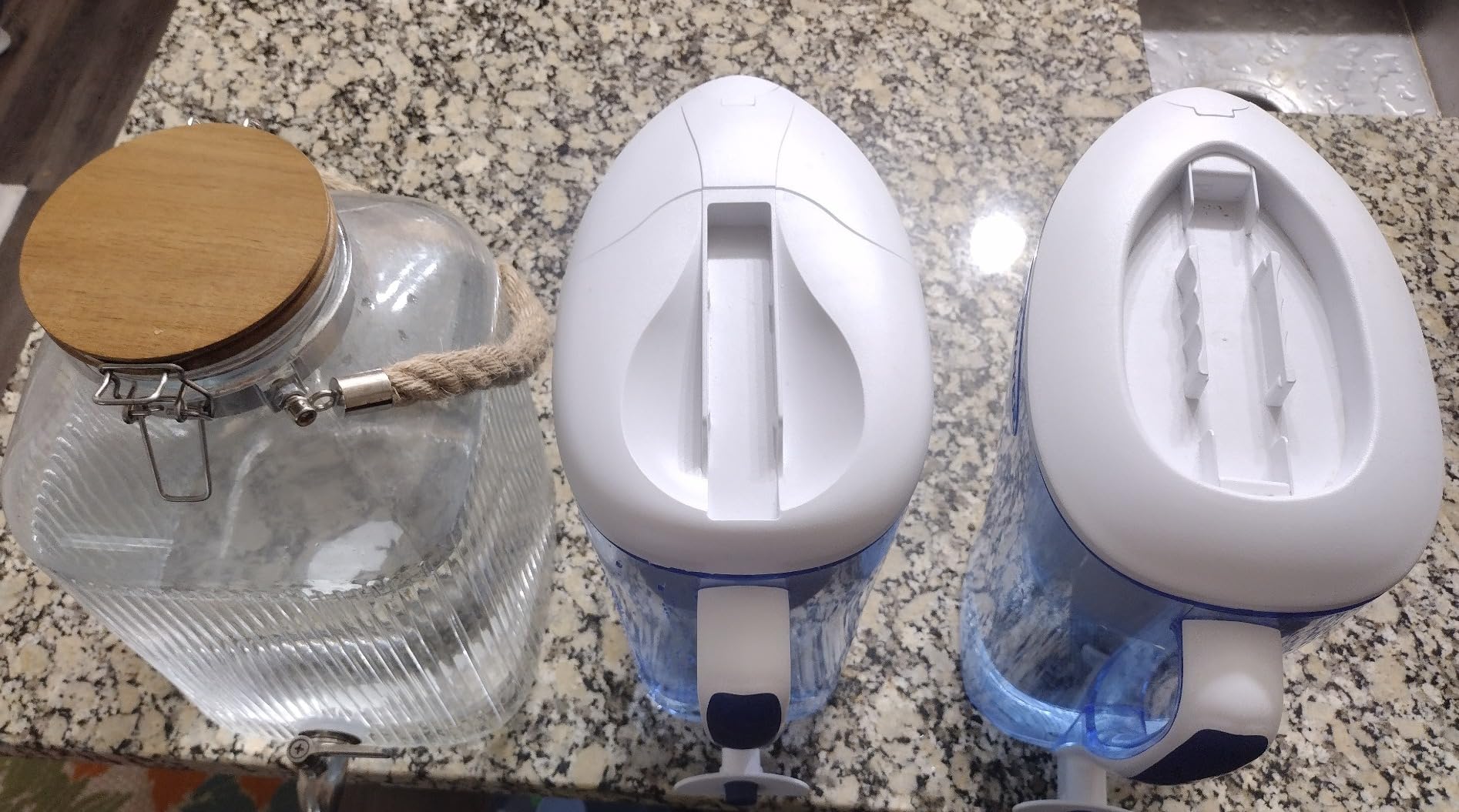 ZeroWater 22-Cup 5-Stage Water Filter Dispenser with Instant Read Out - 0 TDS for Improved Tap Water Taste - IAPMO Certified to Reduce Lead, Chromium, and PFOA/PFOS - Customer Photo 1