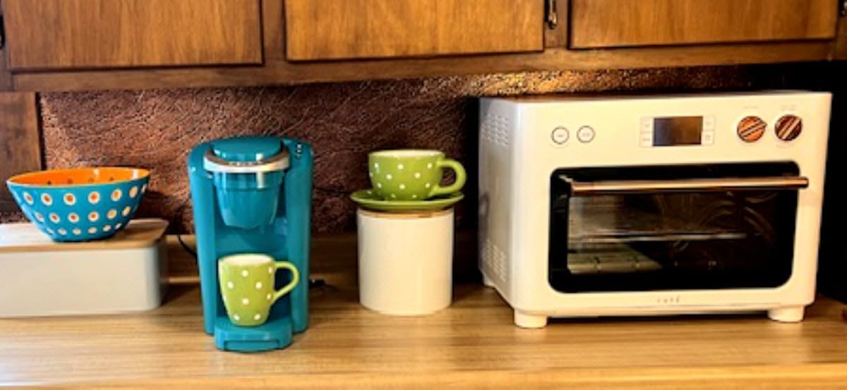 Keurig K-Compact Single-Serve K-Cup Pod Coffee Maker, 36oz Reservoir - Customer Photo 1